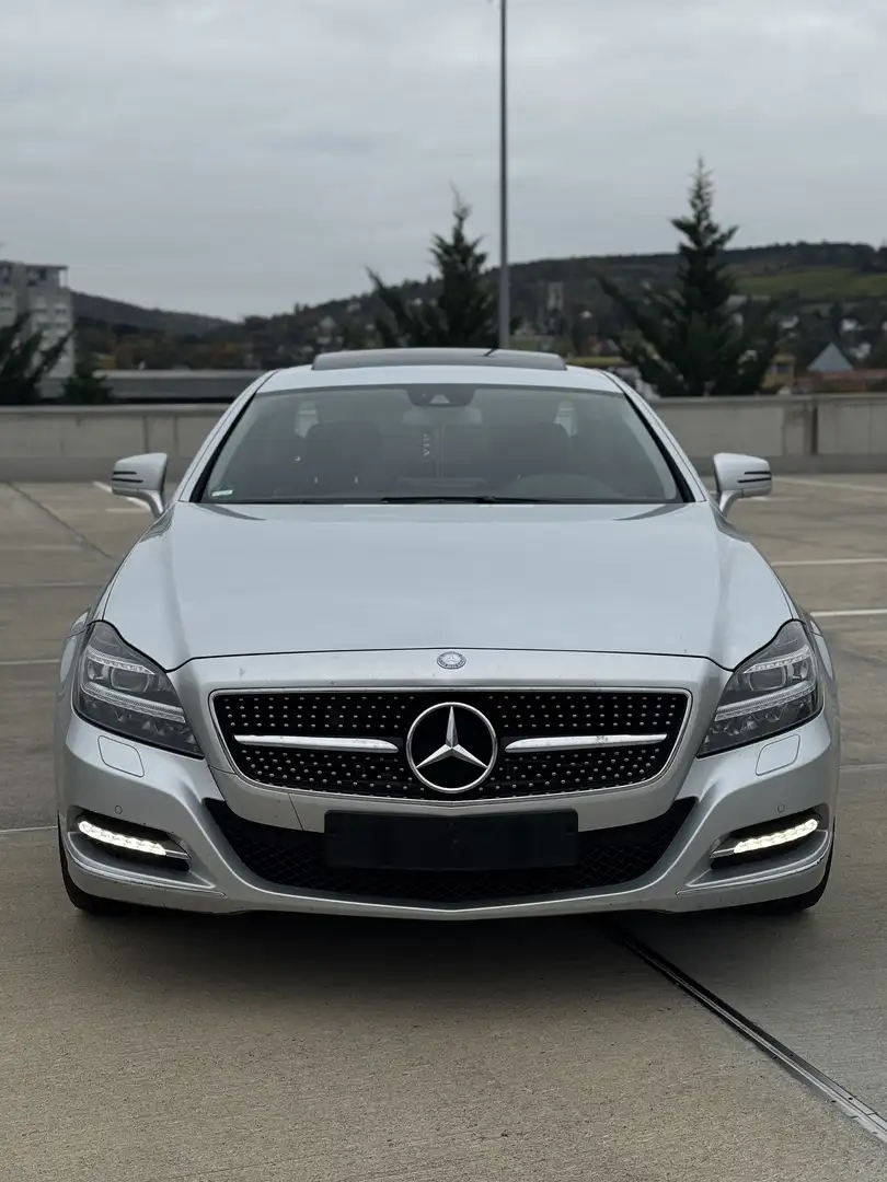 Mercedes-Benz CLS 350 Silber - 2