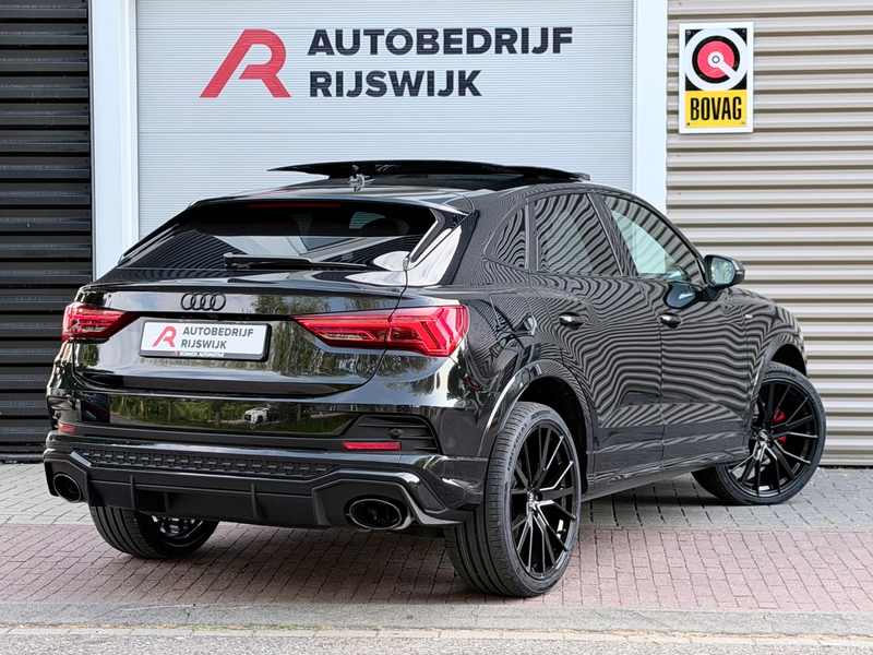 Audi Q3 SPORTBACK 35 TFSI S Edition Competition Pano/Keyle — photo 4