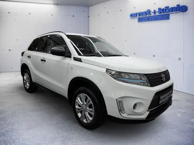 Suzuki Vitara view 2