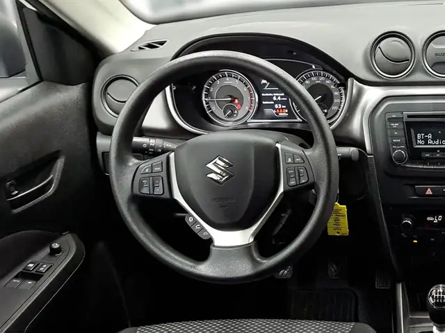 Suzuki Vitara view 12