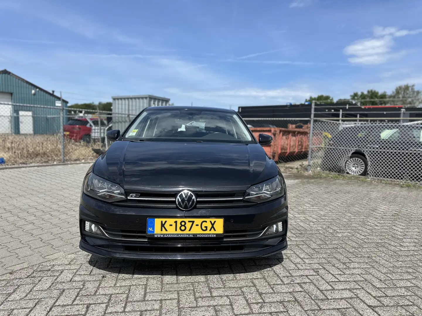 Volkswagen Polo occasion Hatchback Zwart in Hoogeveen voor