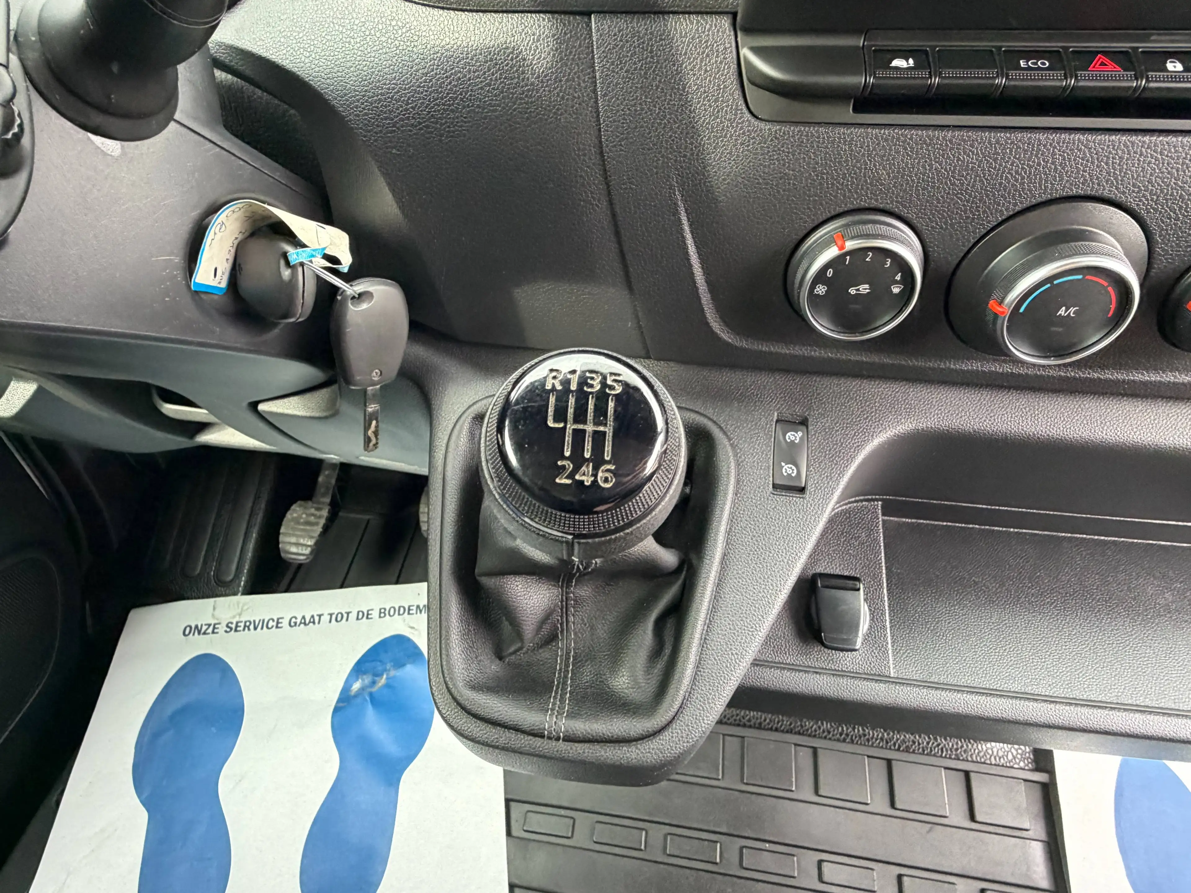 Nissan Interstar Interstar 2.3 dCi 33 L2H2 Acenta (EU6E) — photo 11