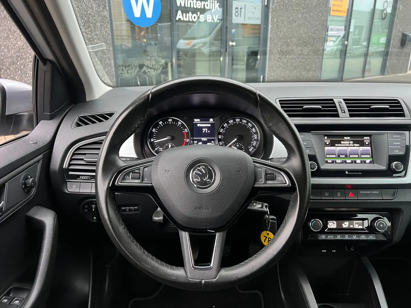 Skoda Fabia Combi 1.2 TSI Drive Clima, Parkeersensoren, Lmv Grijs - 2