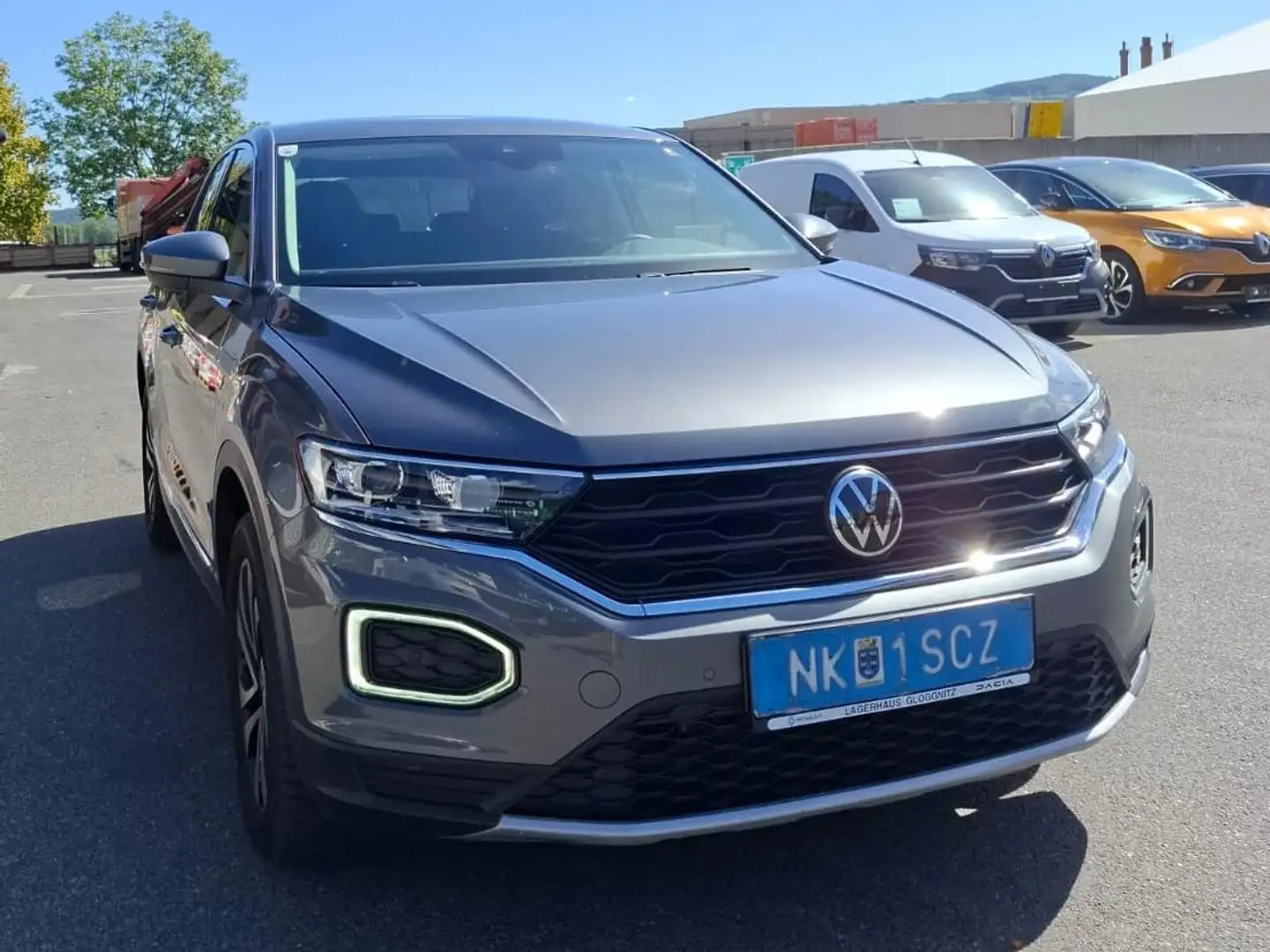Volkswagen T-Roc 2.0TDI DSG Active 4Motion Grau - 2