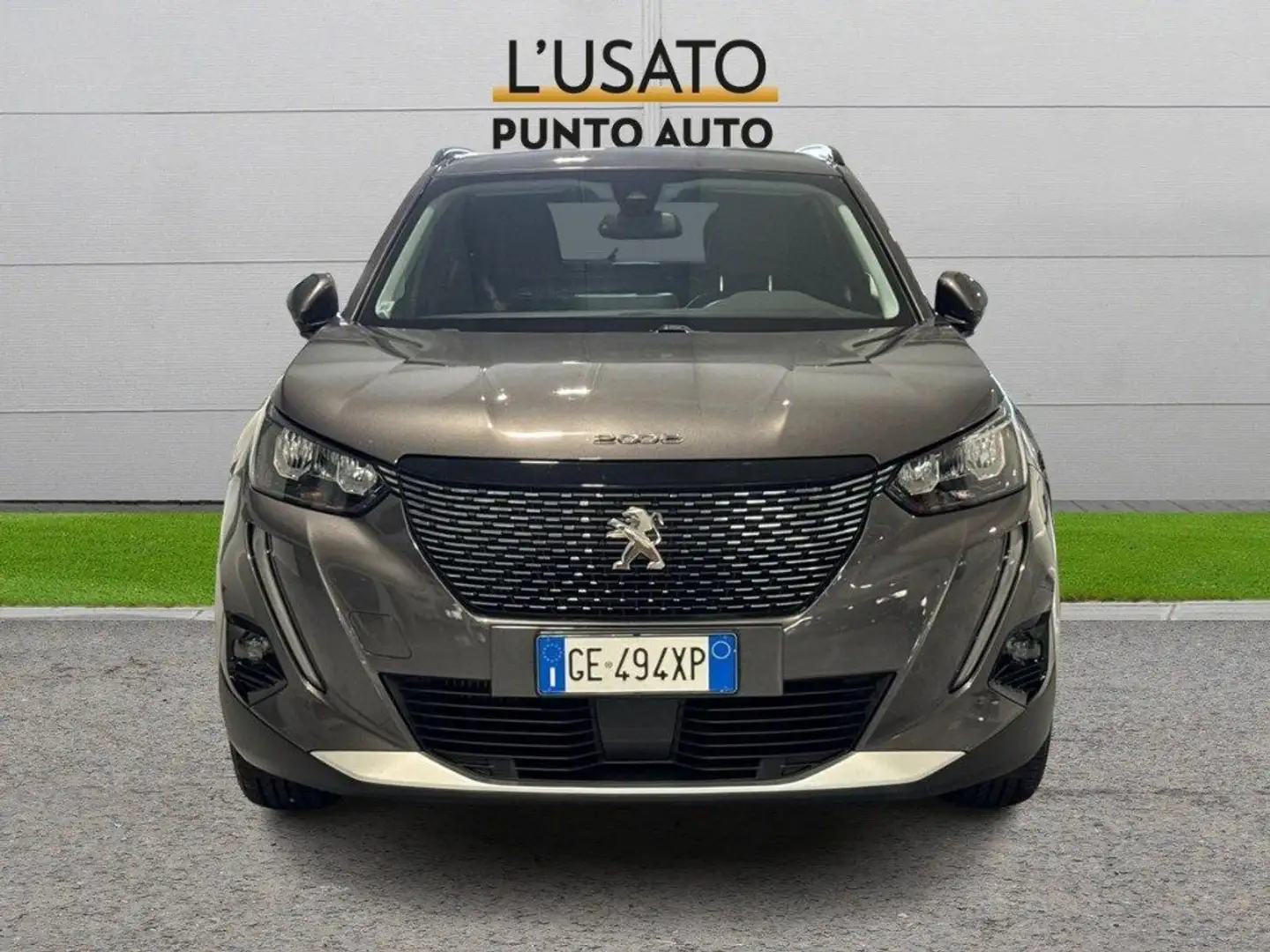 Peugeot 2008 BlueHDi 110 S&S Allure Pack Grijs - 2