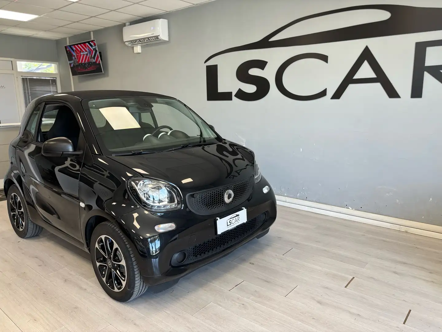 smart forTwo 1.0 Passion 71cv~Unipro~Promo~Finanziamento Nero - 1