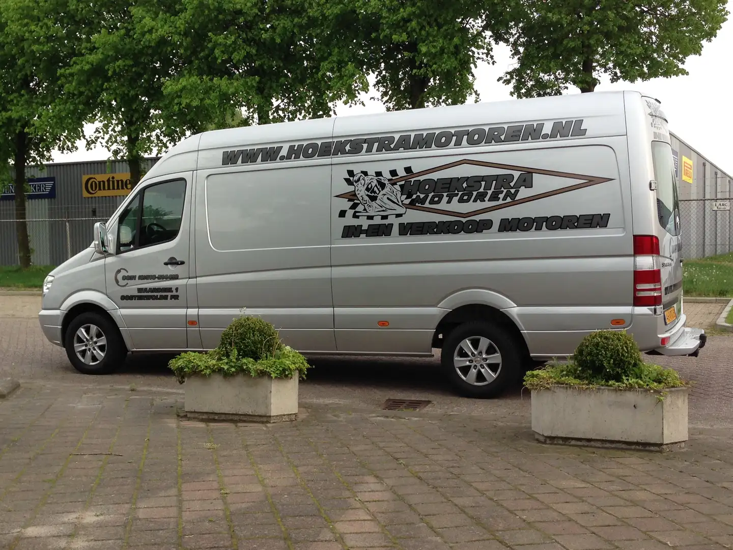 Mercedes-Benz Sprinter 318 CDI 3.0D V6 235PK Zilver - 2
