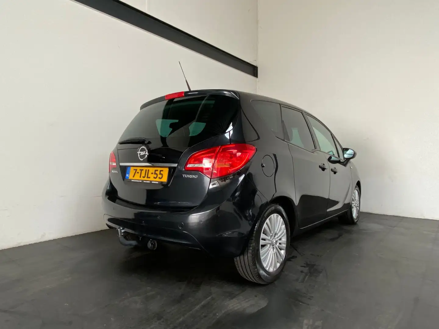 Opel Meriva 1.4 Turbo Design Edition Zwart - 2