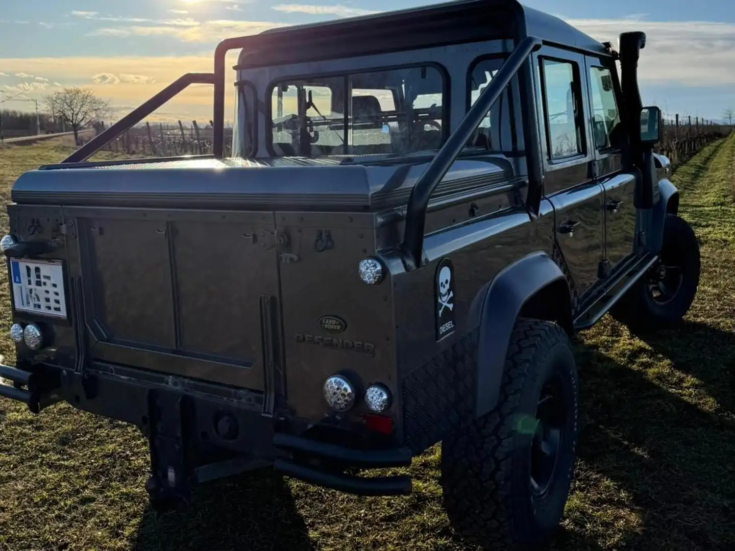 Land Rover Defender Defender 110" TD5 Crew Cab 2,5 TD Grau - 2