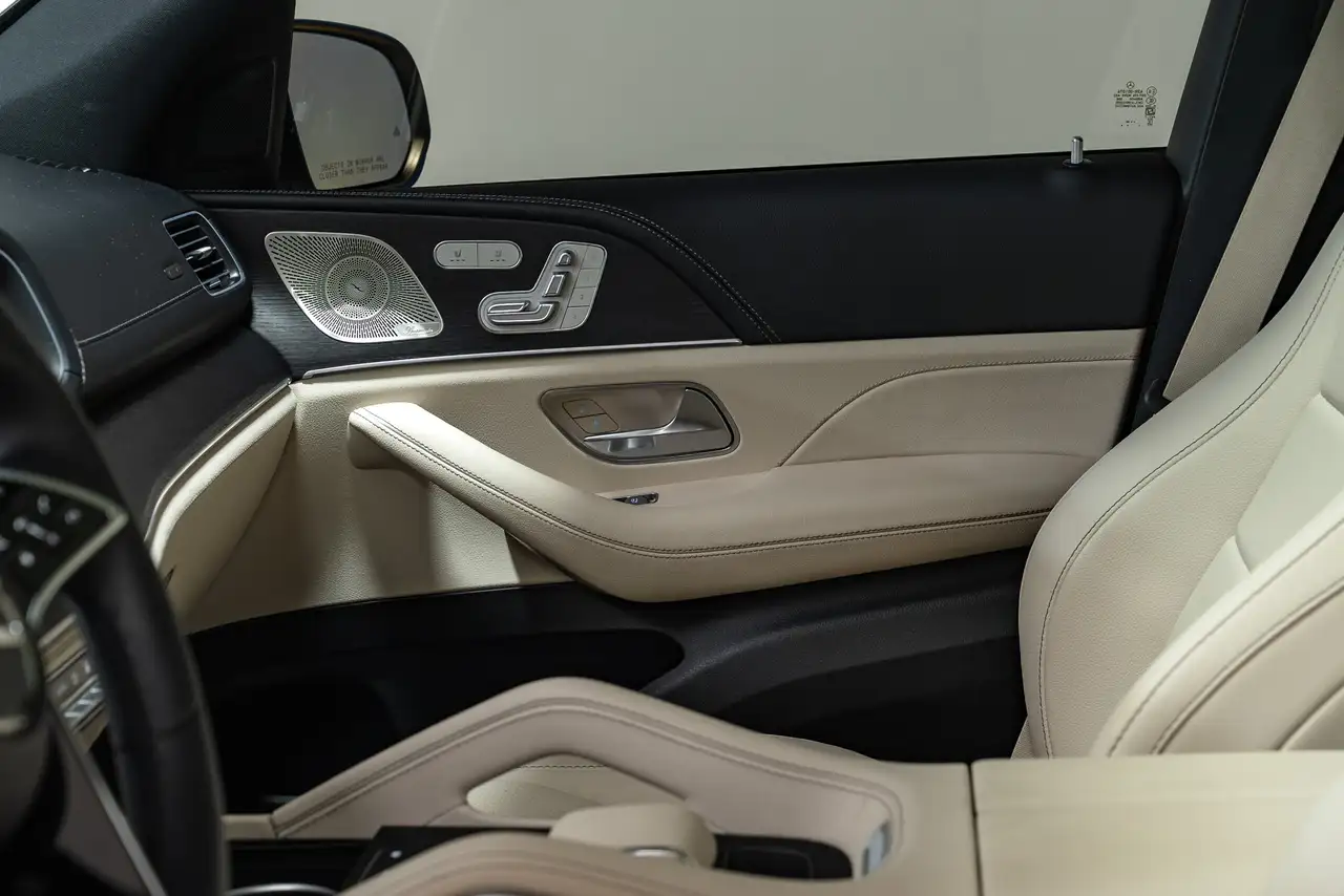 Mercedes-Benz GLE снимка Mercedes-Benz GLE