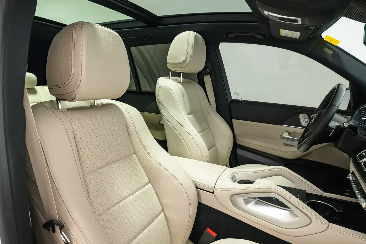 Mercedes-Benz GLE снимка Mercedes-Benz GLE