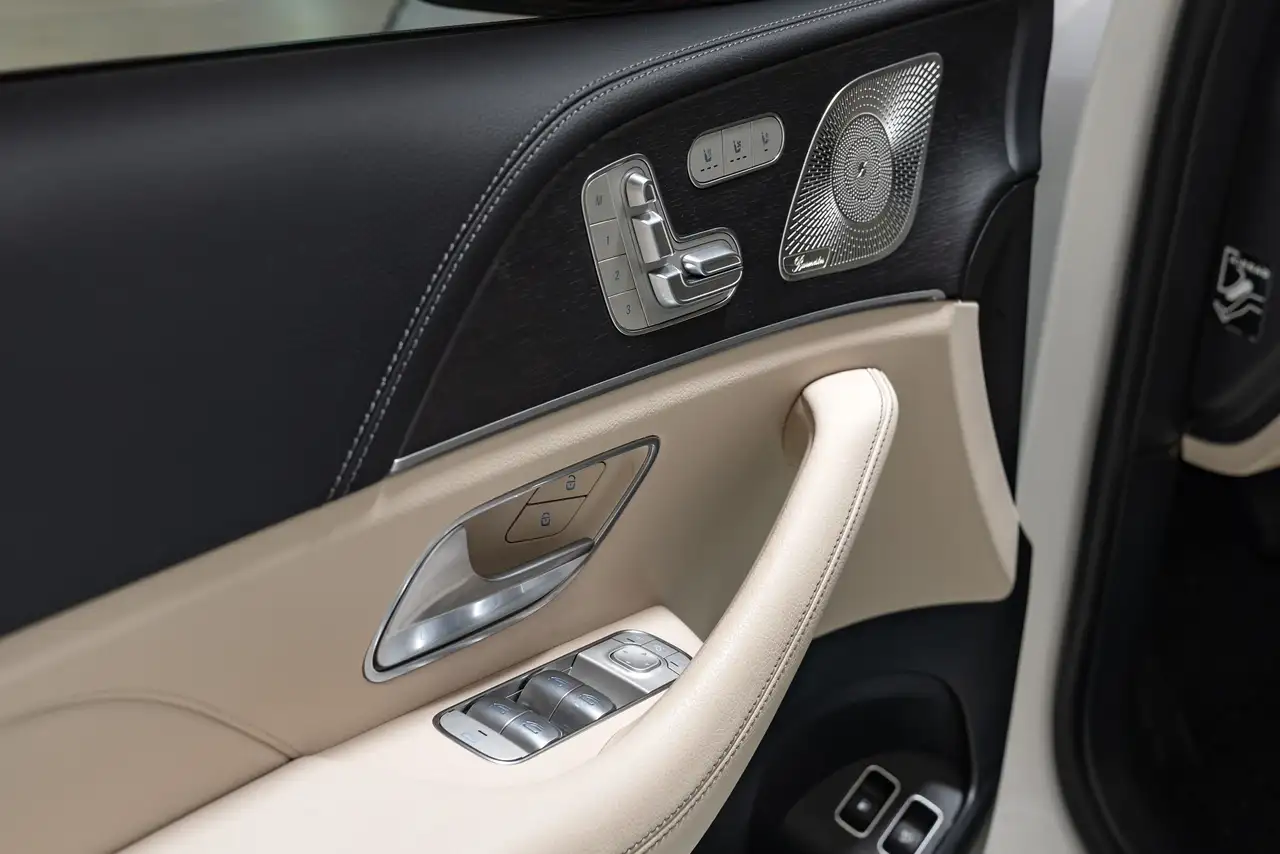 Mercedes-Benz GLE снимка Mercedes-Benz GLE