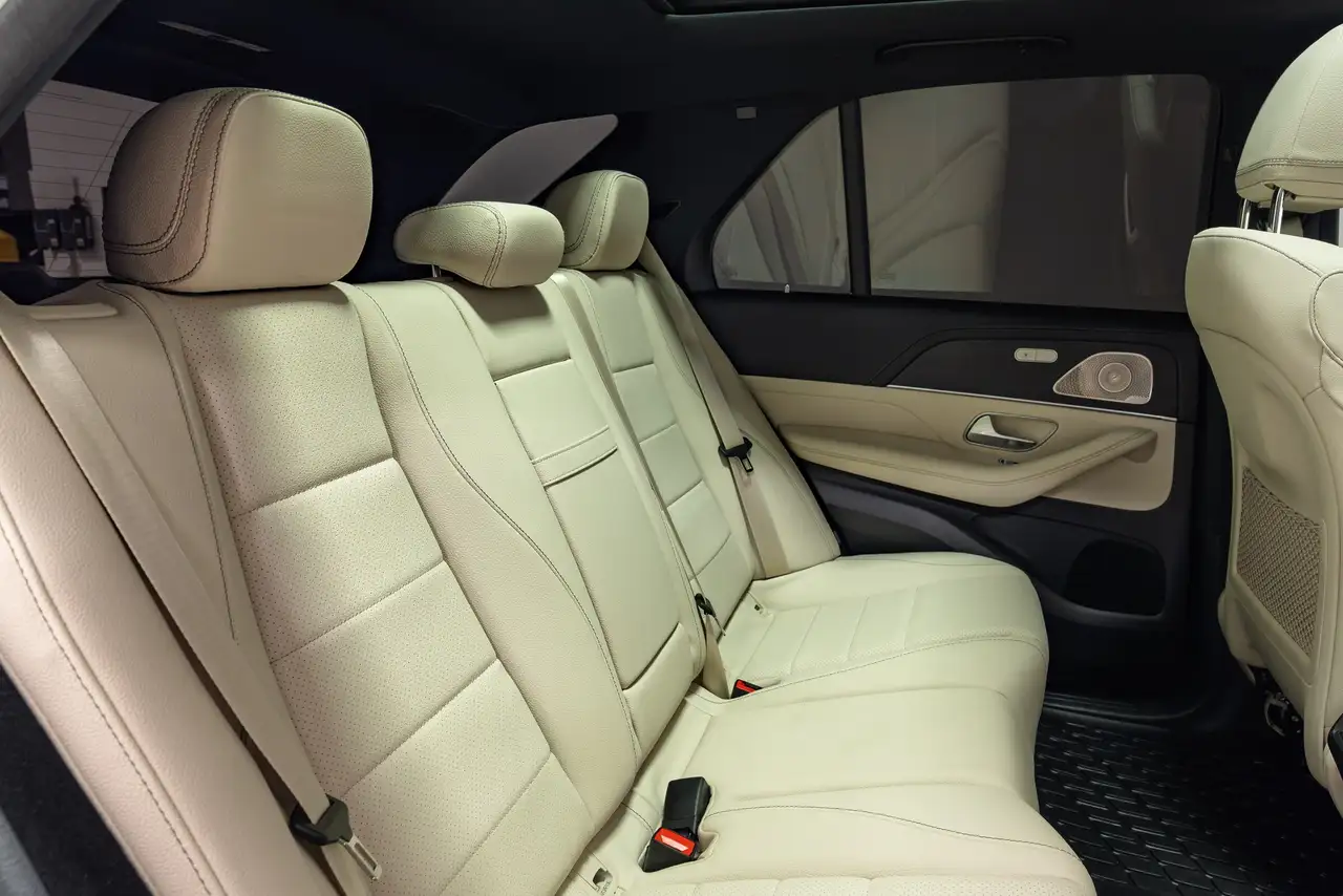 Mercedes-Benz GLE снимка Mercedes-Benz GLE