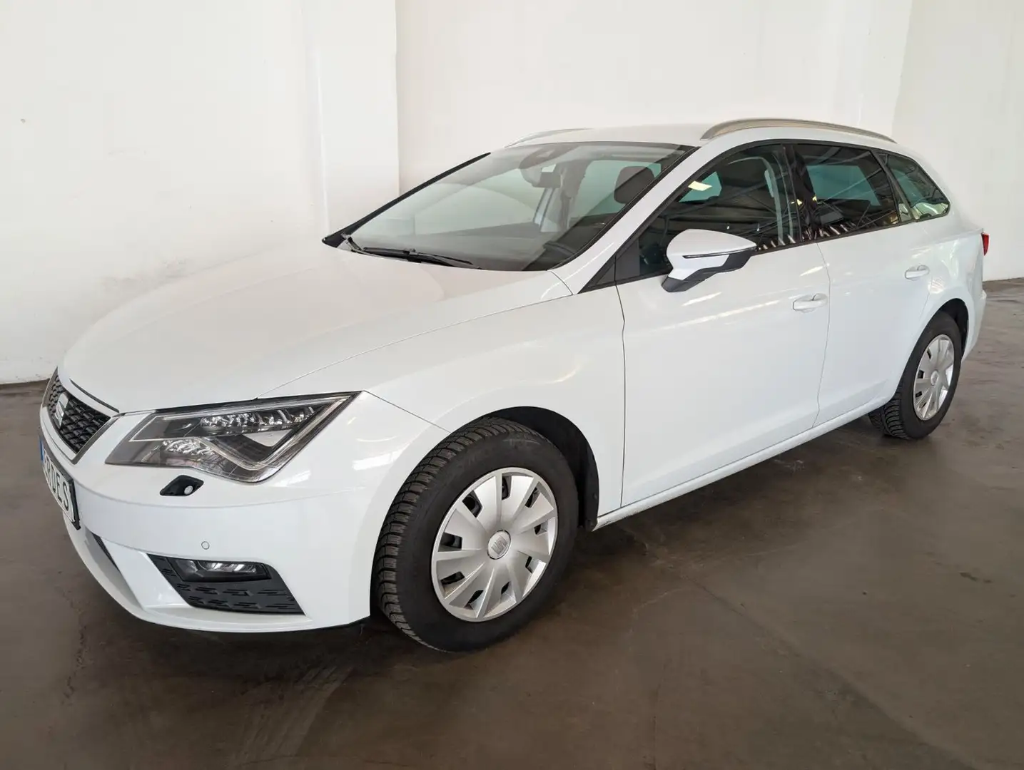 SEAT Leon ST Style Weiß - 2