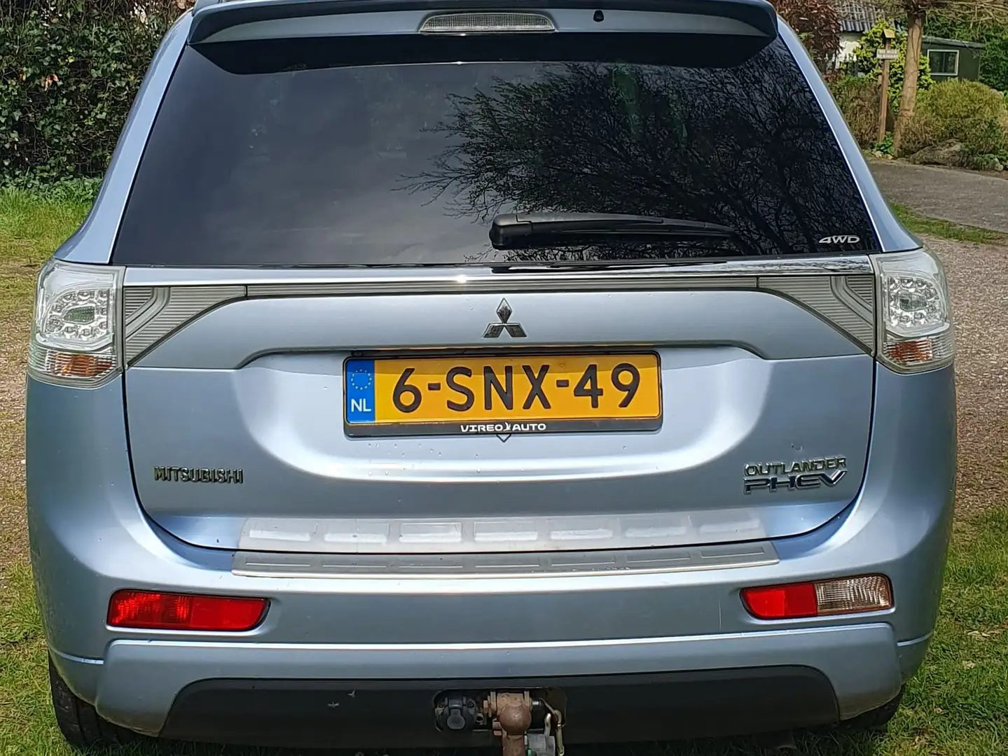 Mitsubishi Outlander 2.0 PHEV Instyle Niebieski - 2