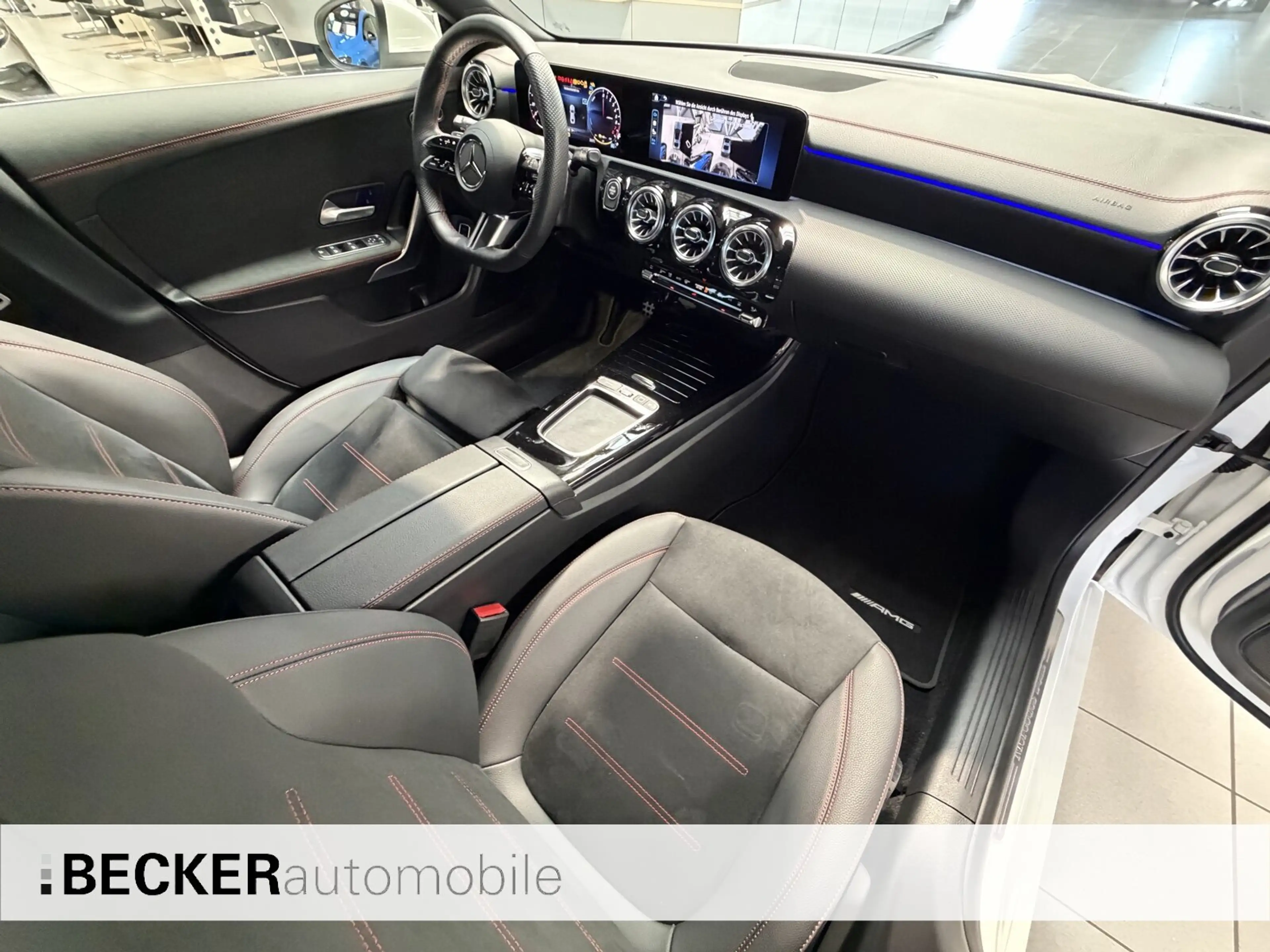 Mercedes-Benz CLA 250 CLA 250 e Coupè AMG PANO 360° AHK FAHRASSISTENZ — photo 13