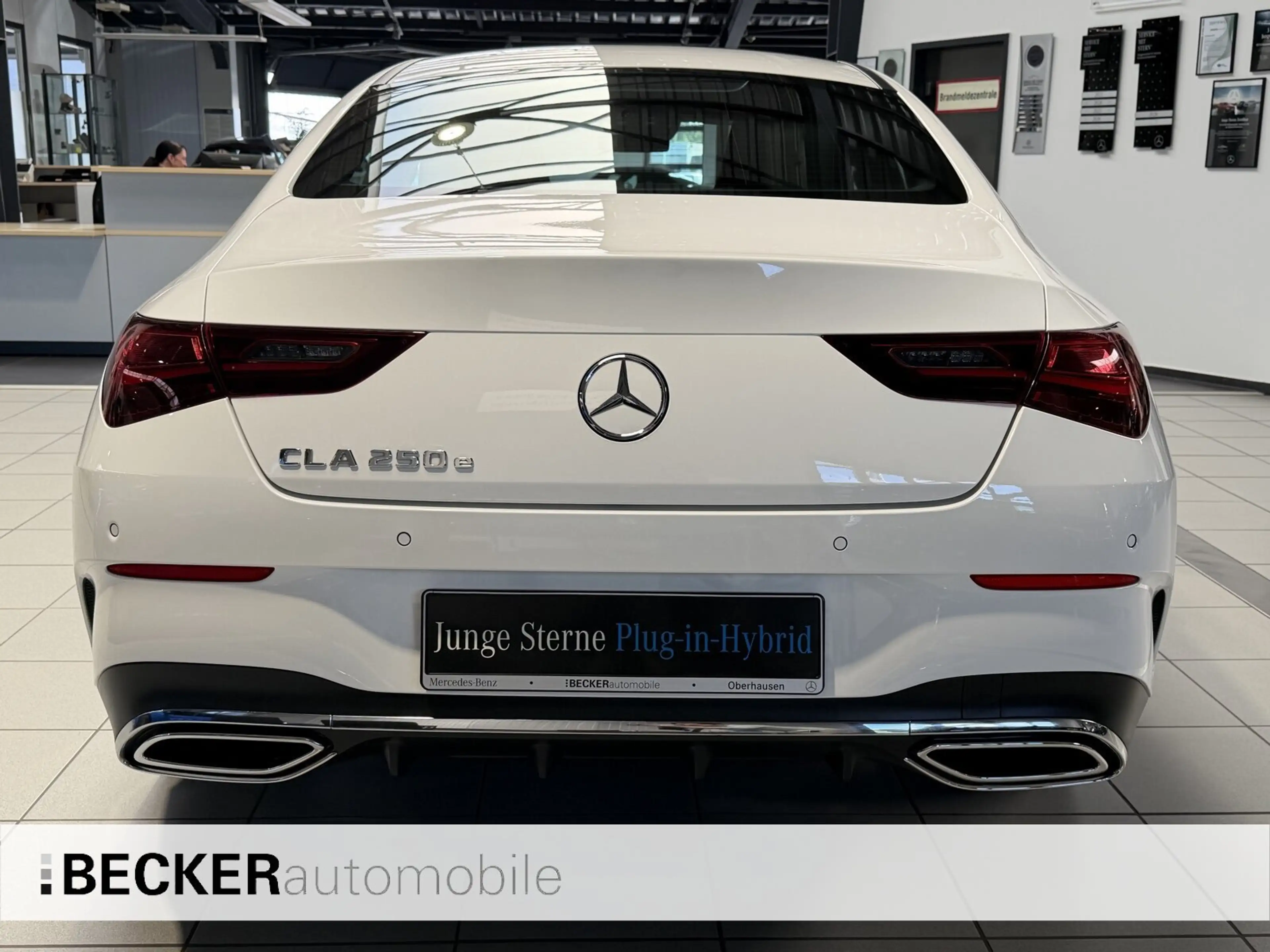 Mercedes-Benz CLA 250 CLA 250 e Coupè AMG PANO 360° AHK FAHRASSISTENZ — photo 7