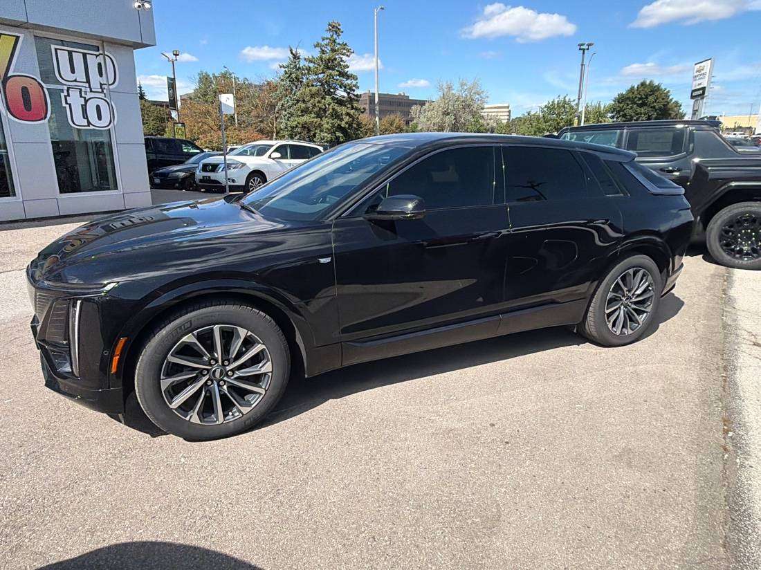 2024 Cadillac Lyriq SPORT AWD|GLASS ROOF| — снимка 1