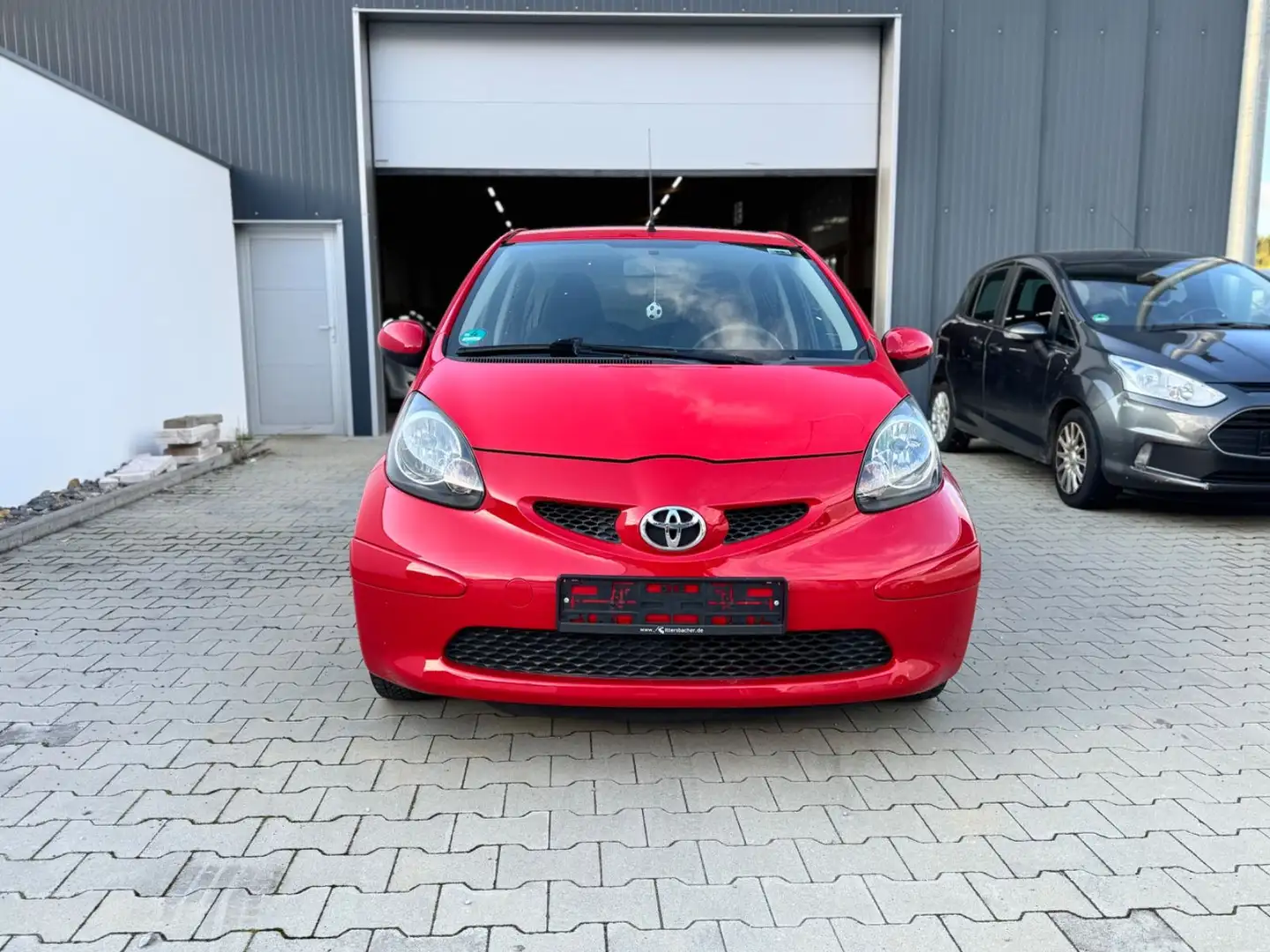 Toyota Aygo AYGO Cool/KLIMA/2.HAND/HU06/27 Rot - 2
