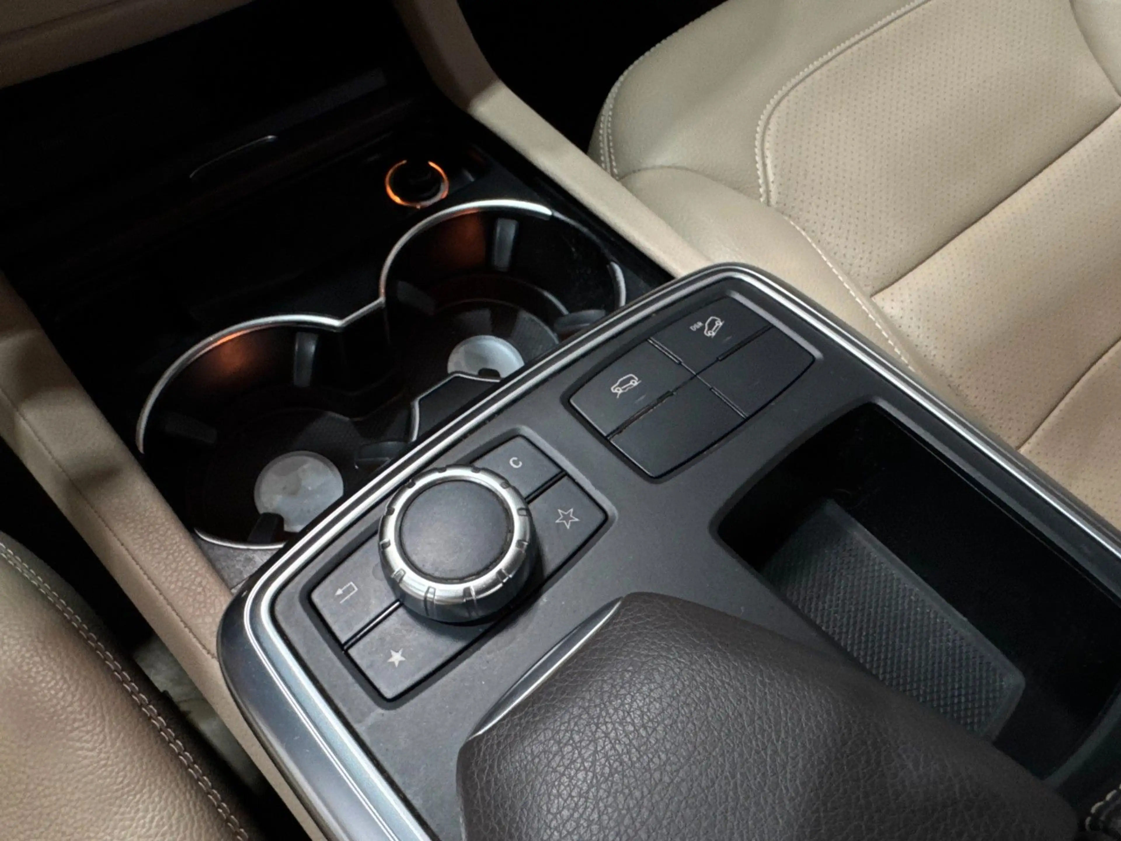 Mercedes-Benz ML 350 BlueEfficiency/PANO/360GRAD/NAVI/ — photo 15