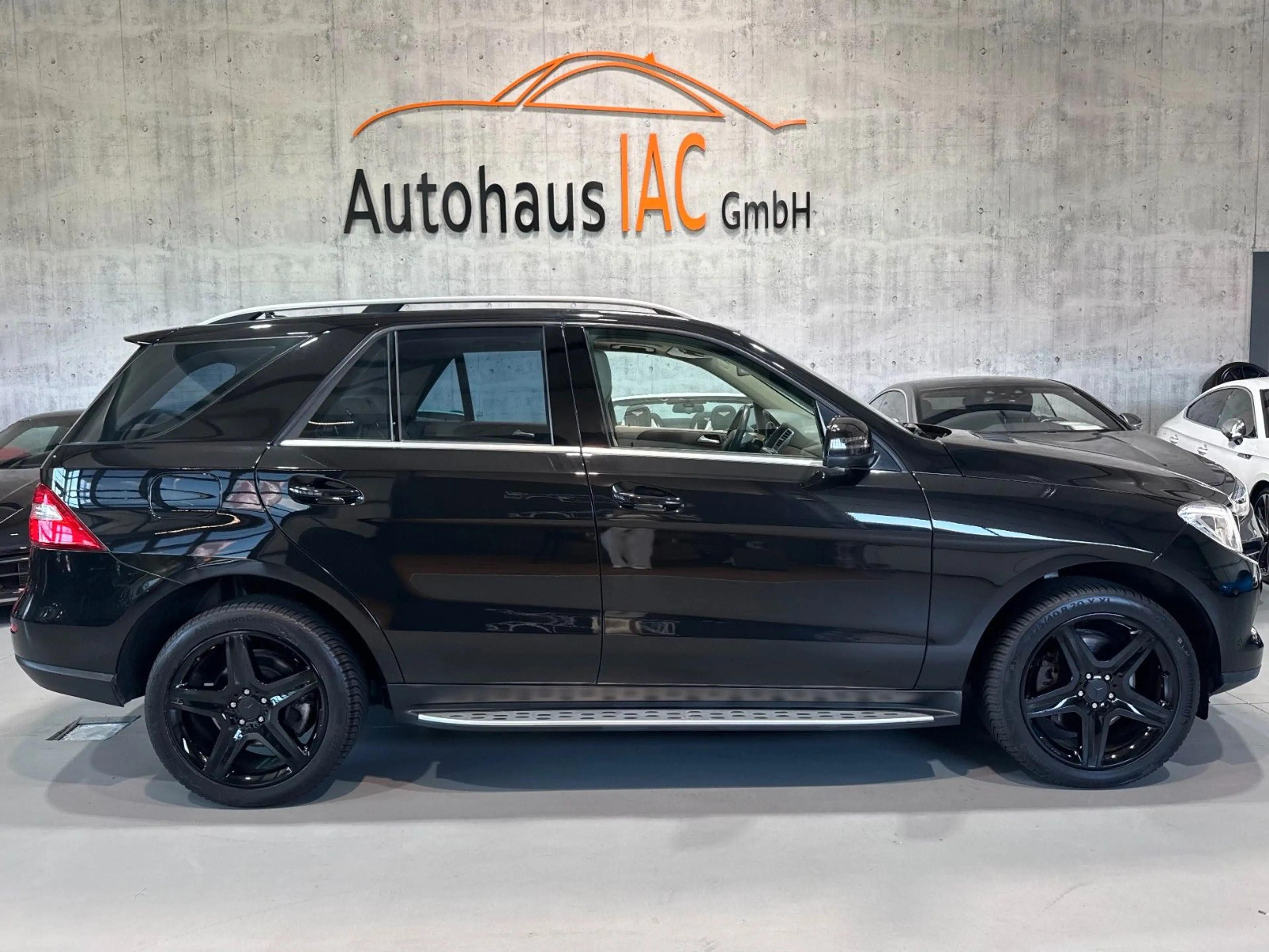 Mercedes-Benz ML 350 BlueEfficiency/PANO/360GRAD/NAVI/ — photo 7