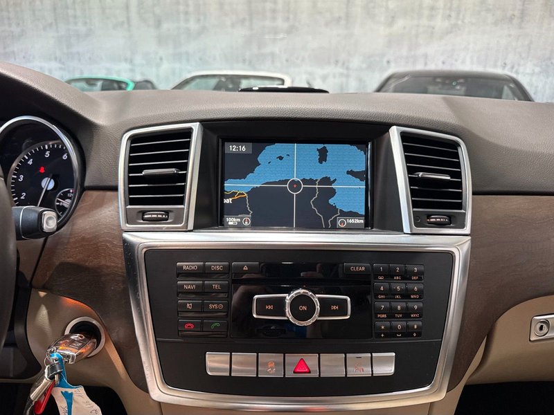 Mercedes-Benz ML 350 BlueEfficiency/PANO/360GRAD/NAVI/ — photo 11