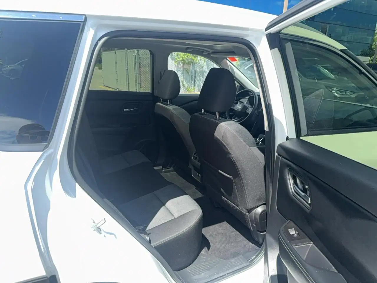 Nissan Rogue снимка Nissan Rogue