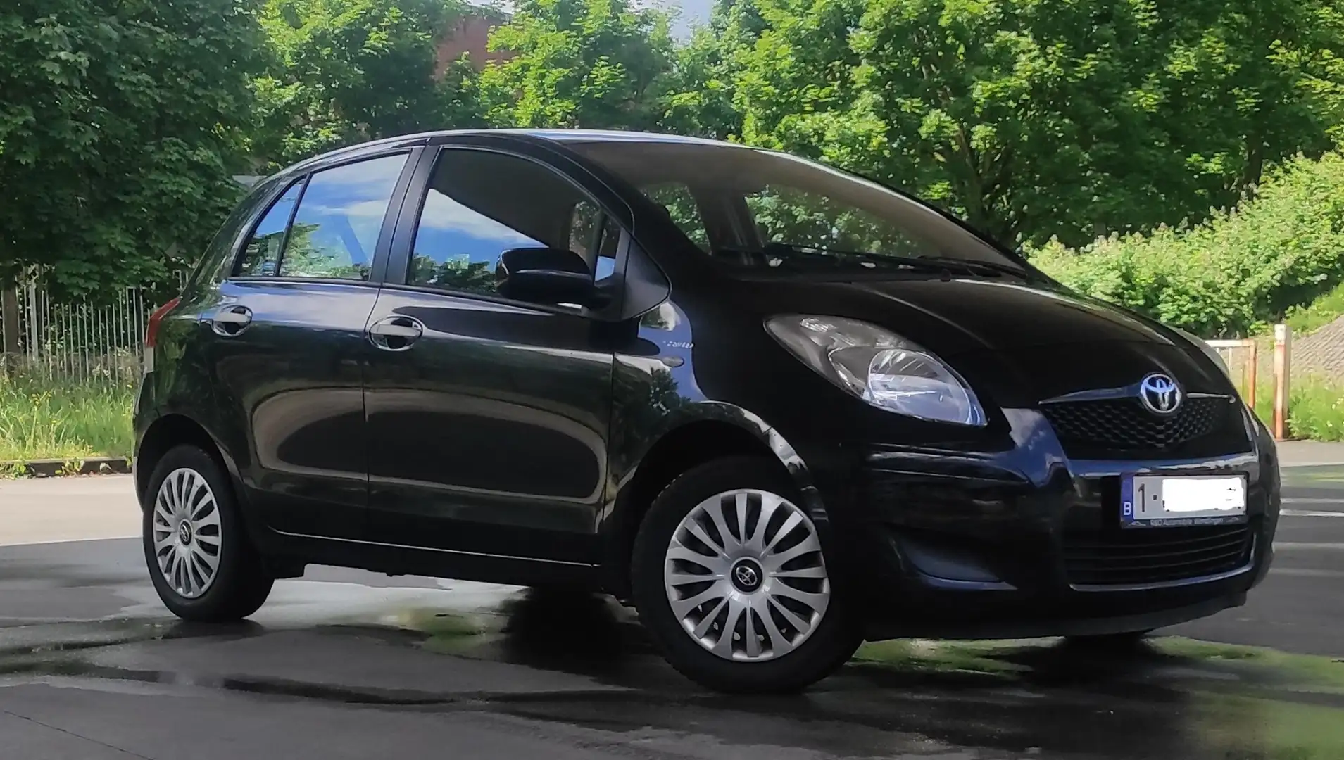 Toyota Yaris 1..0 VVT-I Prête à immatriculée Zwart - 2