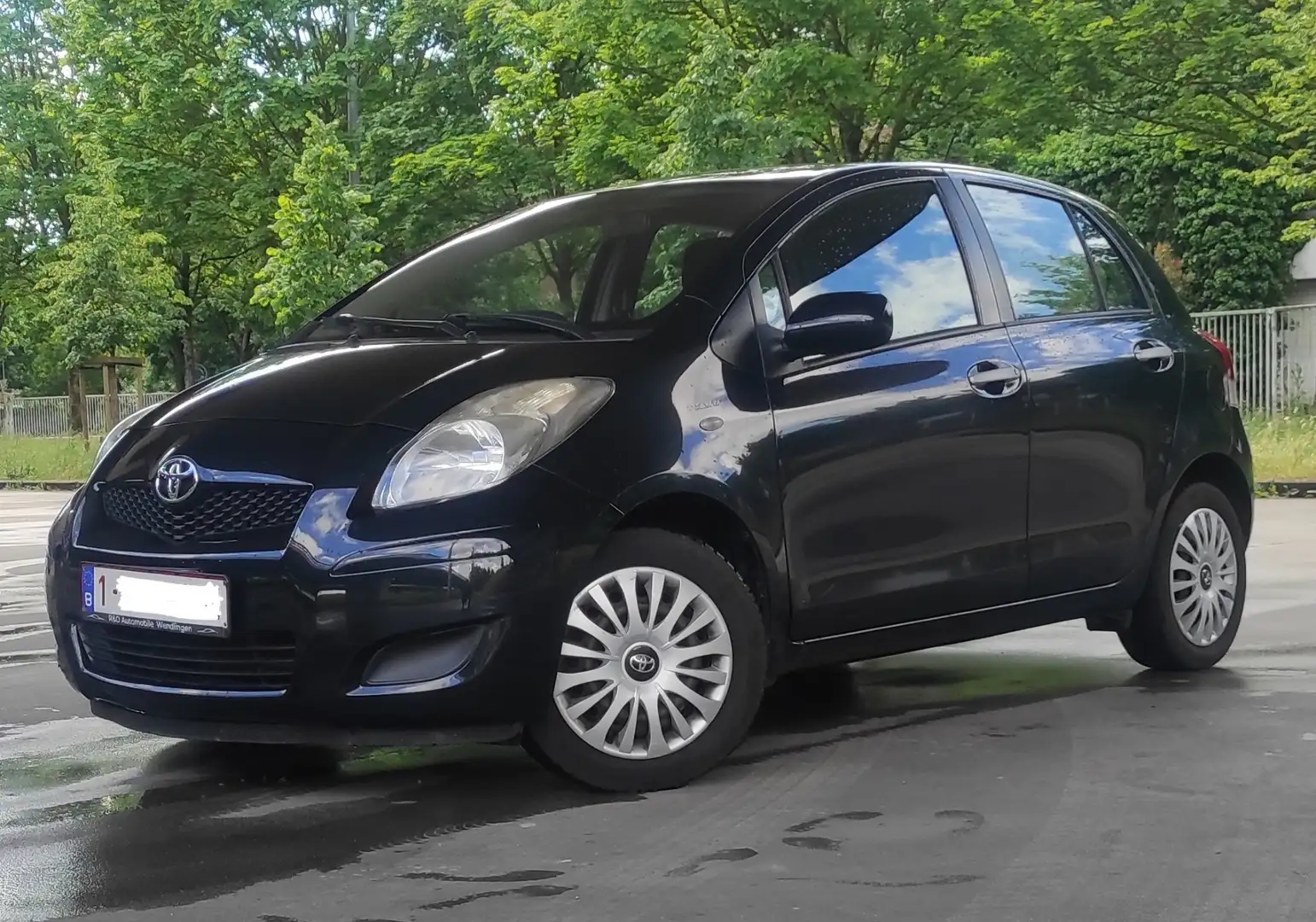 Toyota Yaris 1..0 VVT-I Prête à immatriculée Zwart - 1