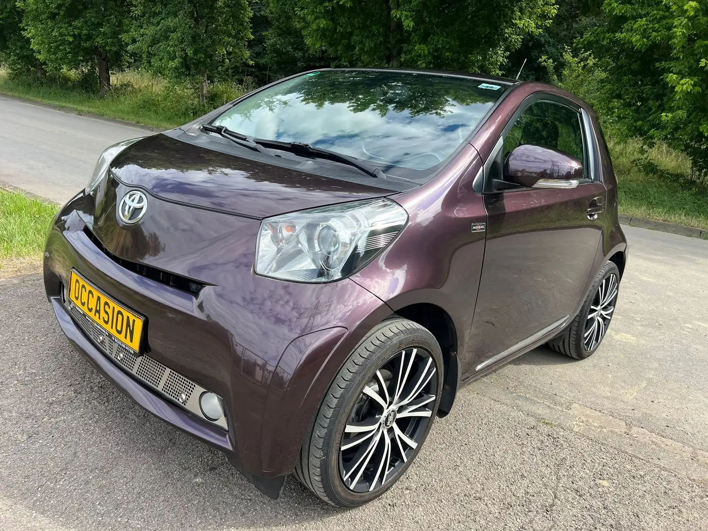 Toyota iQ IQ 1.4 D-4D + Brun - 1