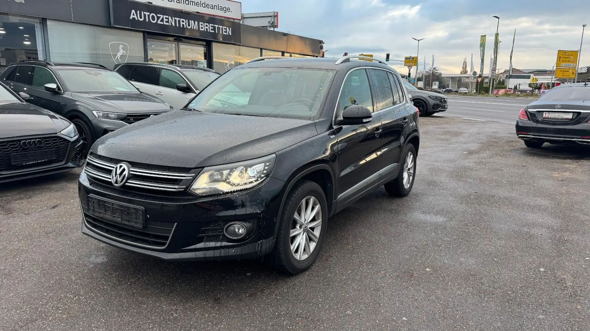 Volkswagen Tiguan Life 2.TDI BMT 4Motion*DSG*Bi-Xenon*Pano Noir - 1