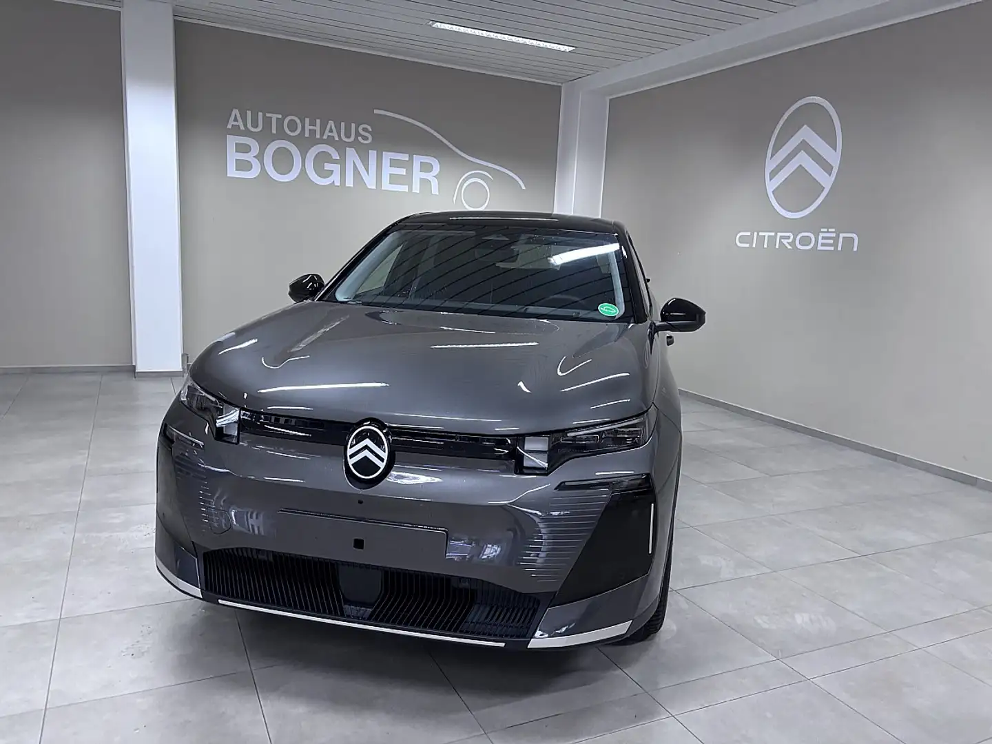 Citroen C5 Aircross Elektro 210 Standard Range 73,7kWh Max inkl Fin... Grau - 2