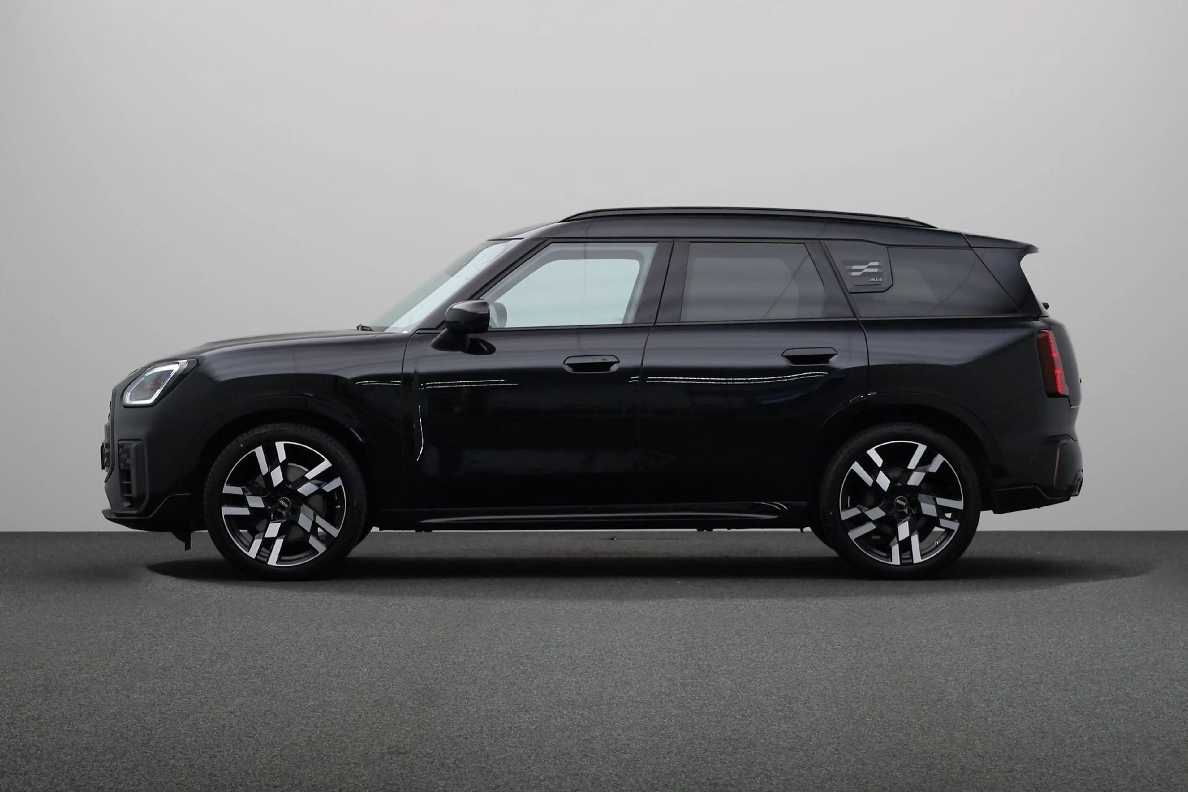 MINI John Cooper Works Countryman 2.0 S ALL4 JCW Trim | Pakket XL | Elektrische Vers — photo 12