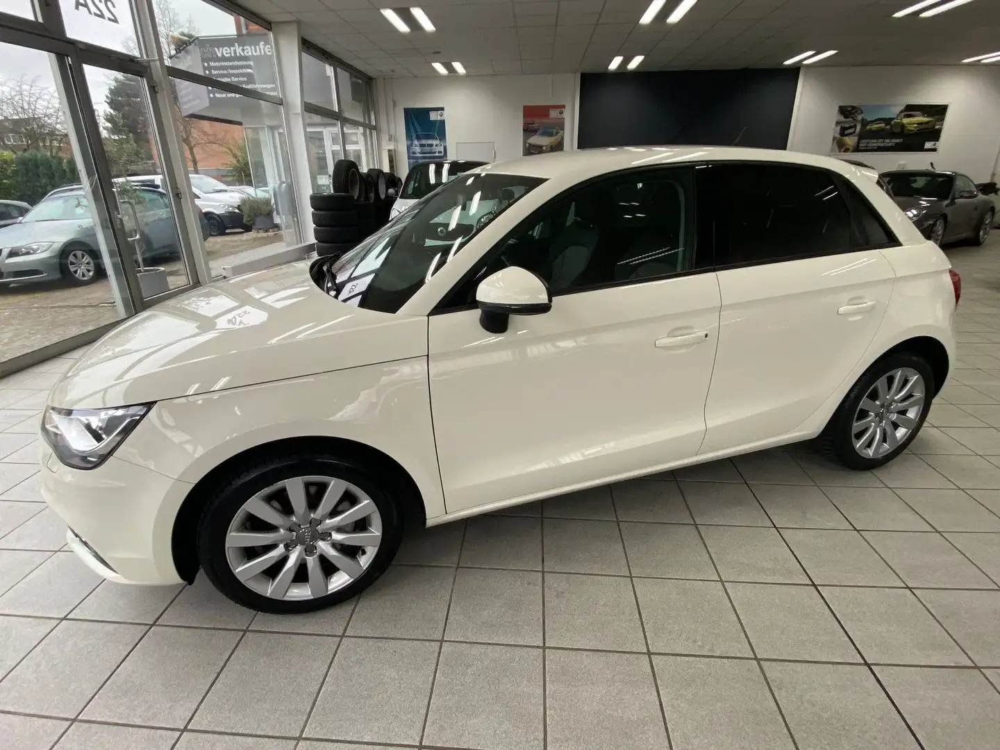 Audi A1 1.4 TFSI Ambition Sportback Sportsitze Weiß - 2