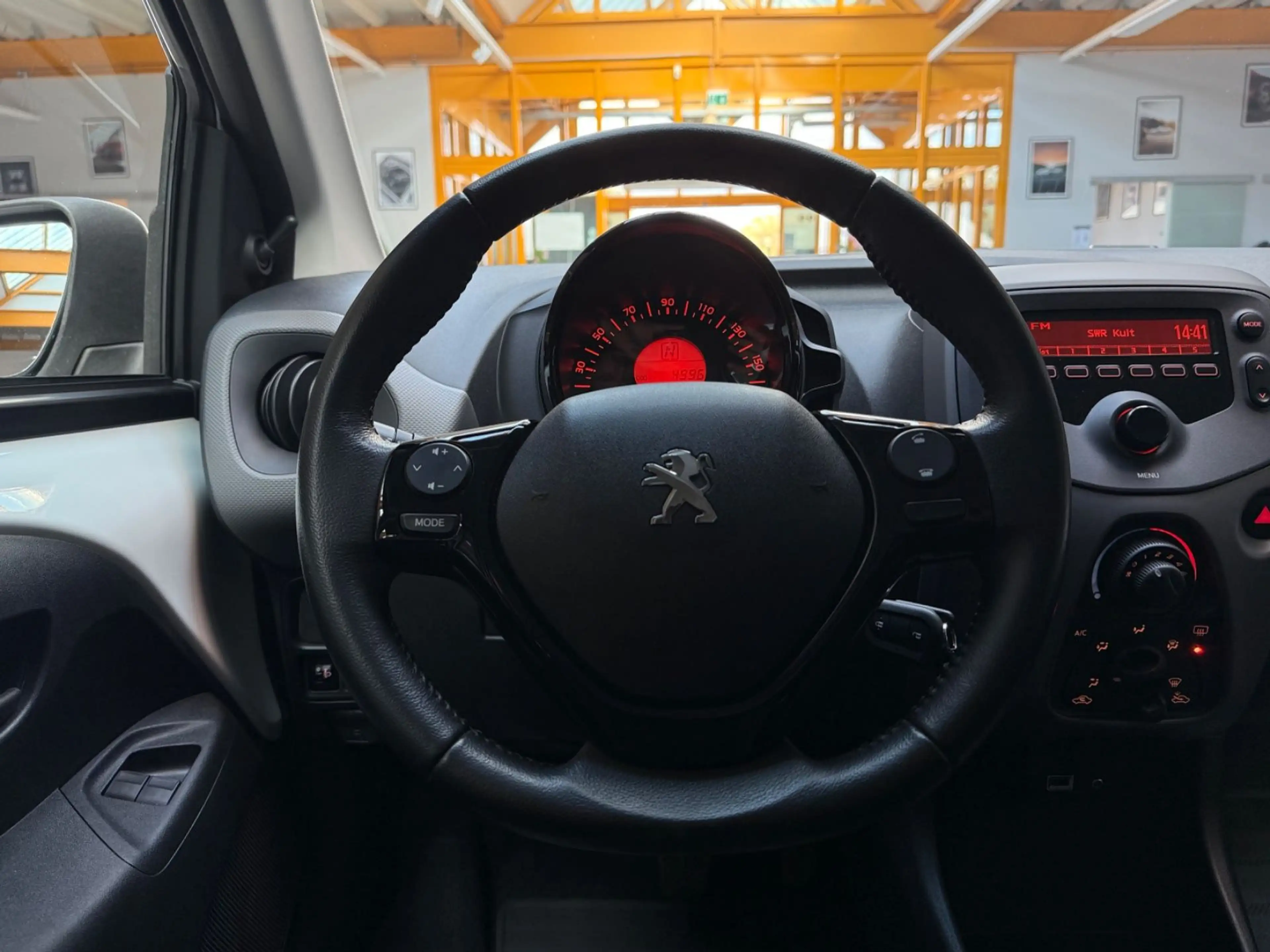 Peugeot 108 Active|Automatik|Klima|MFL|Bluetooth — photo 13
