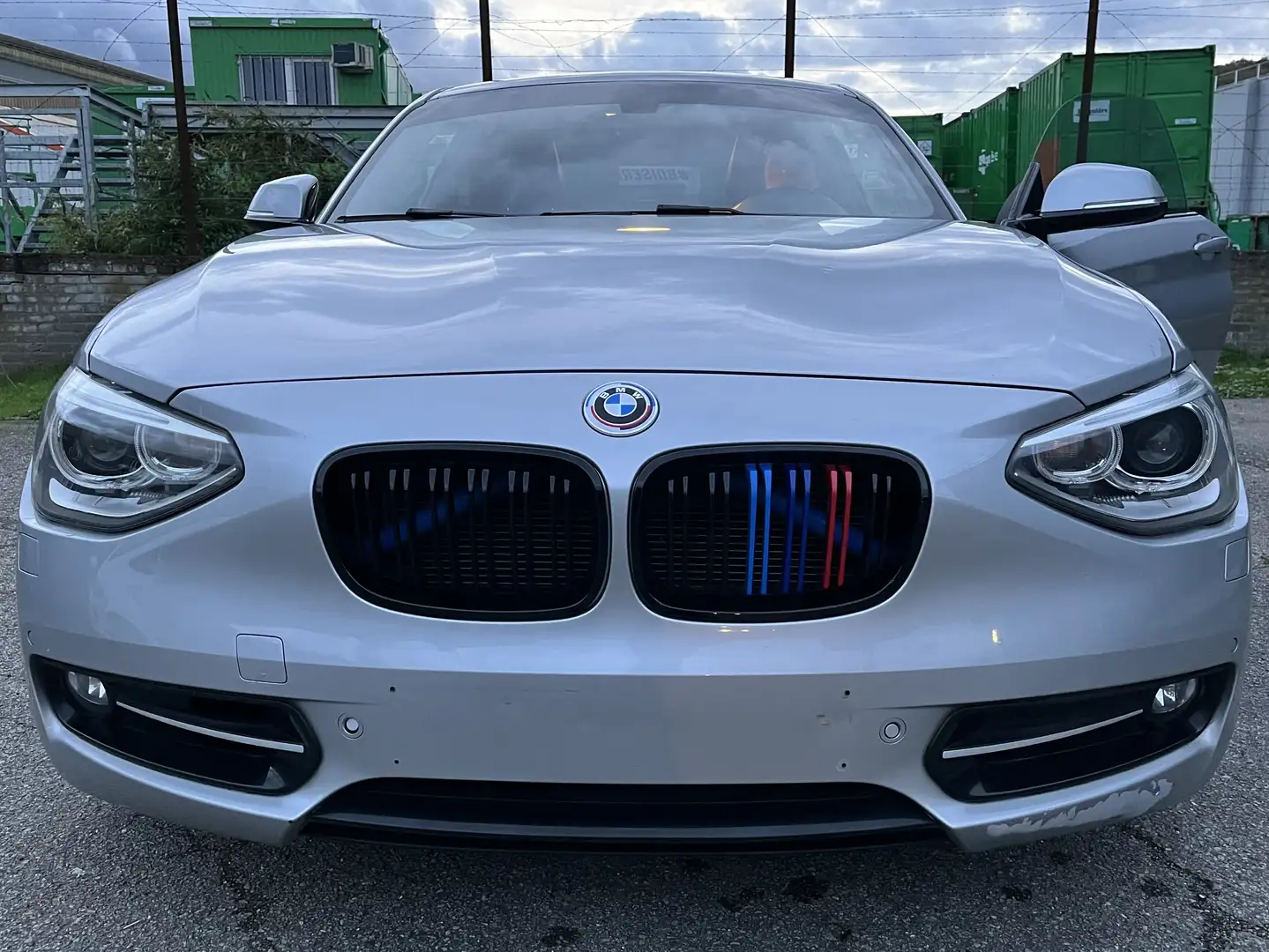 BMW 114 BMW Serie 1 114i / PRET A IMMATRICULER Grau - 1