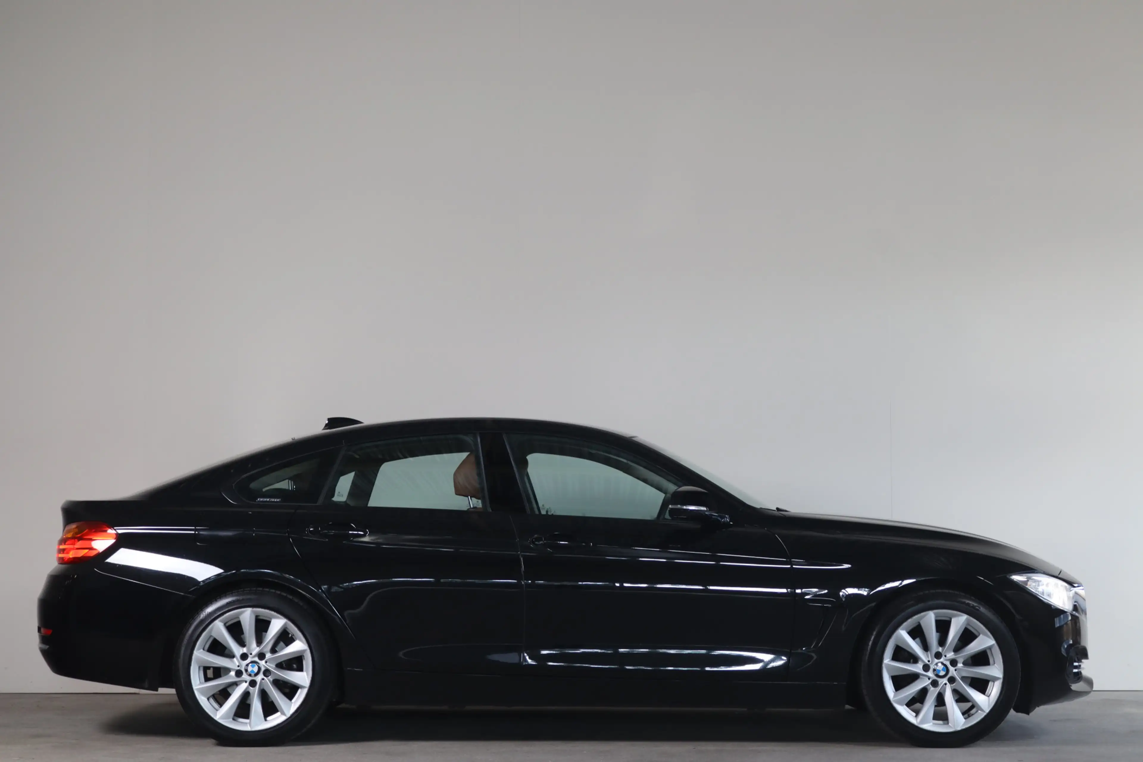 BMW 418 4-serie Gran Coupé 418i Centennial High Executive — photo 11