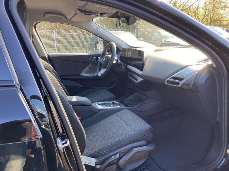 BMW 120 DAB Parkassistent Klimaaut. Shz — photo 11