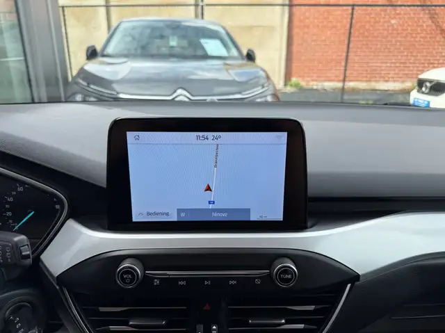 Ford Focus view 21