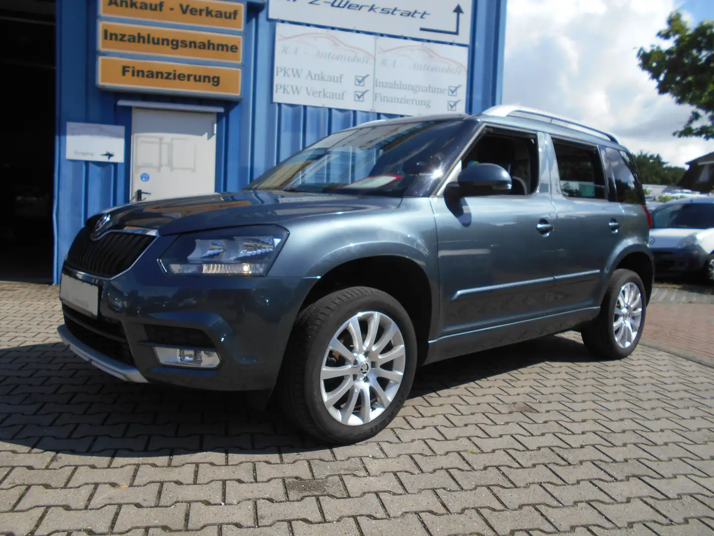 Skoda Yeti Ambition Grau - 1
