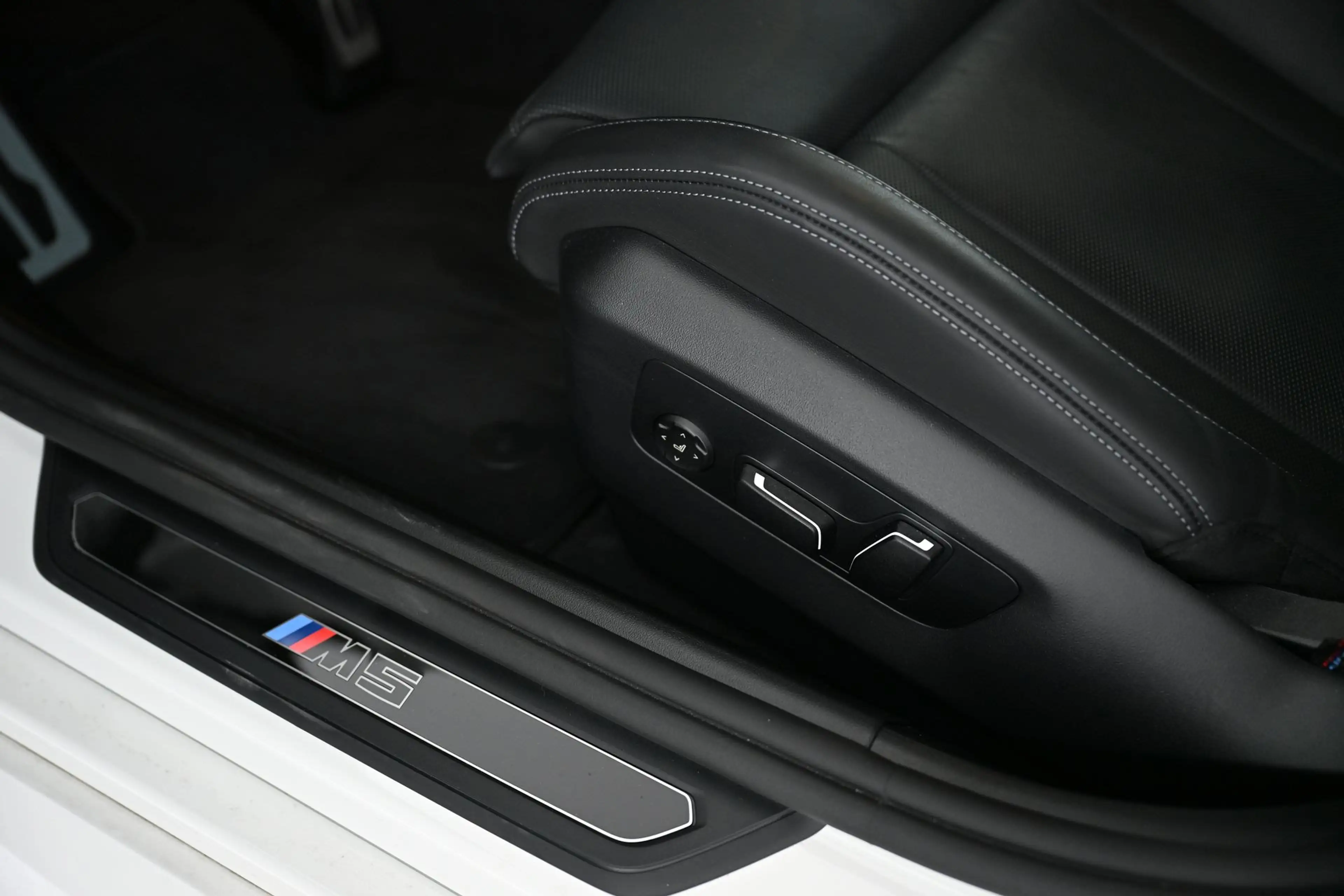 BMW M5 - M5 Pickerl NEU — photo 21