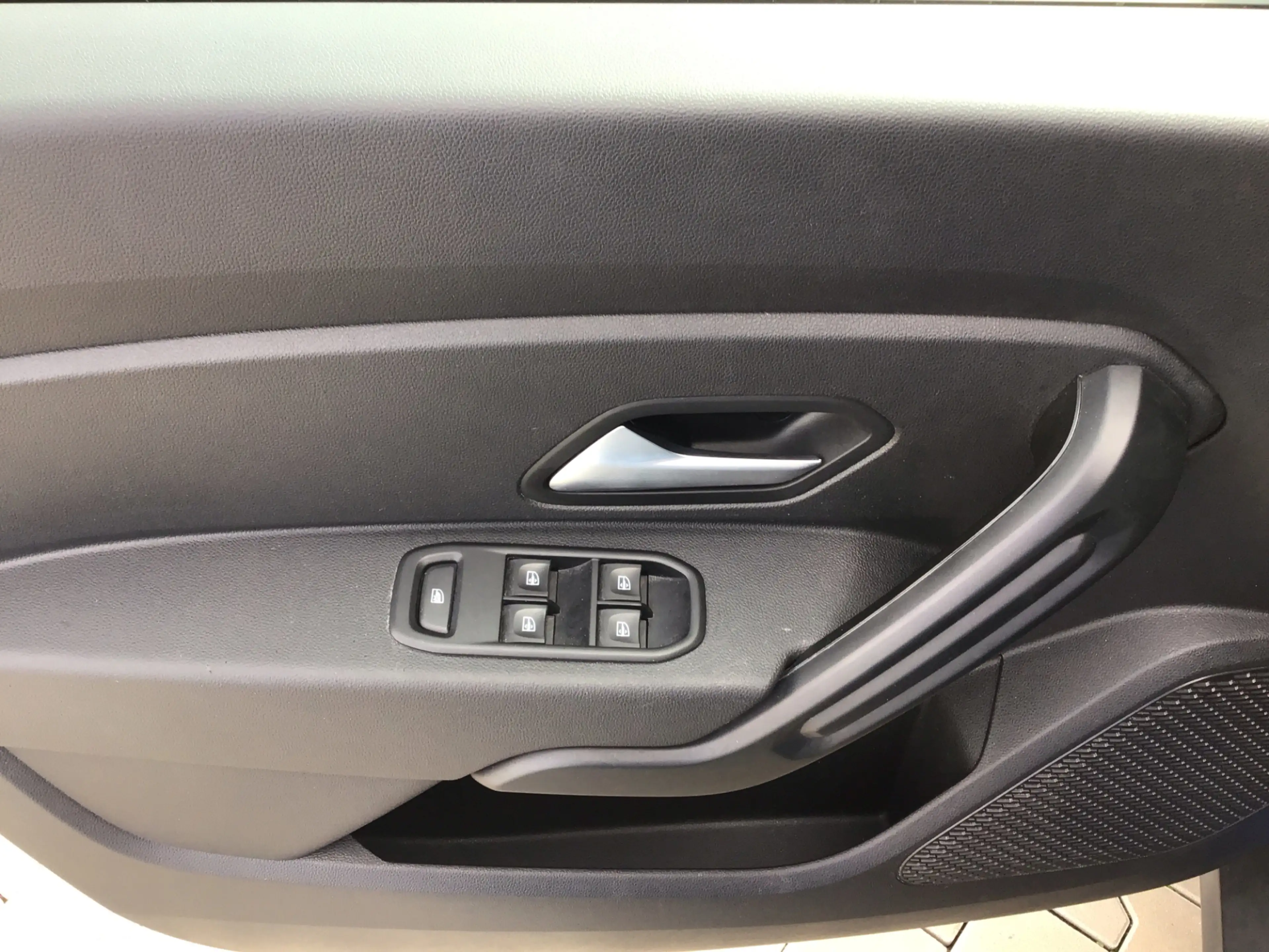 Dacia Duster TCe 130  Comfort  SHZ LED — photo 11