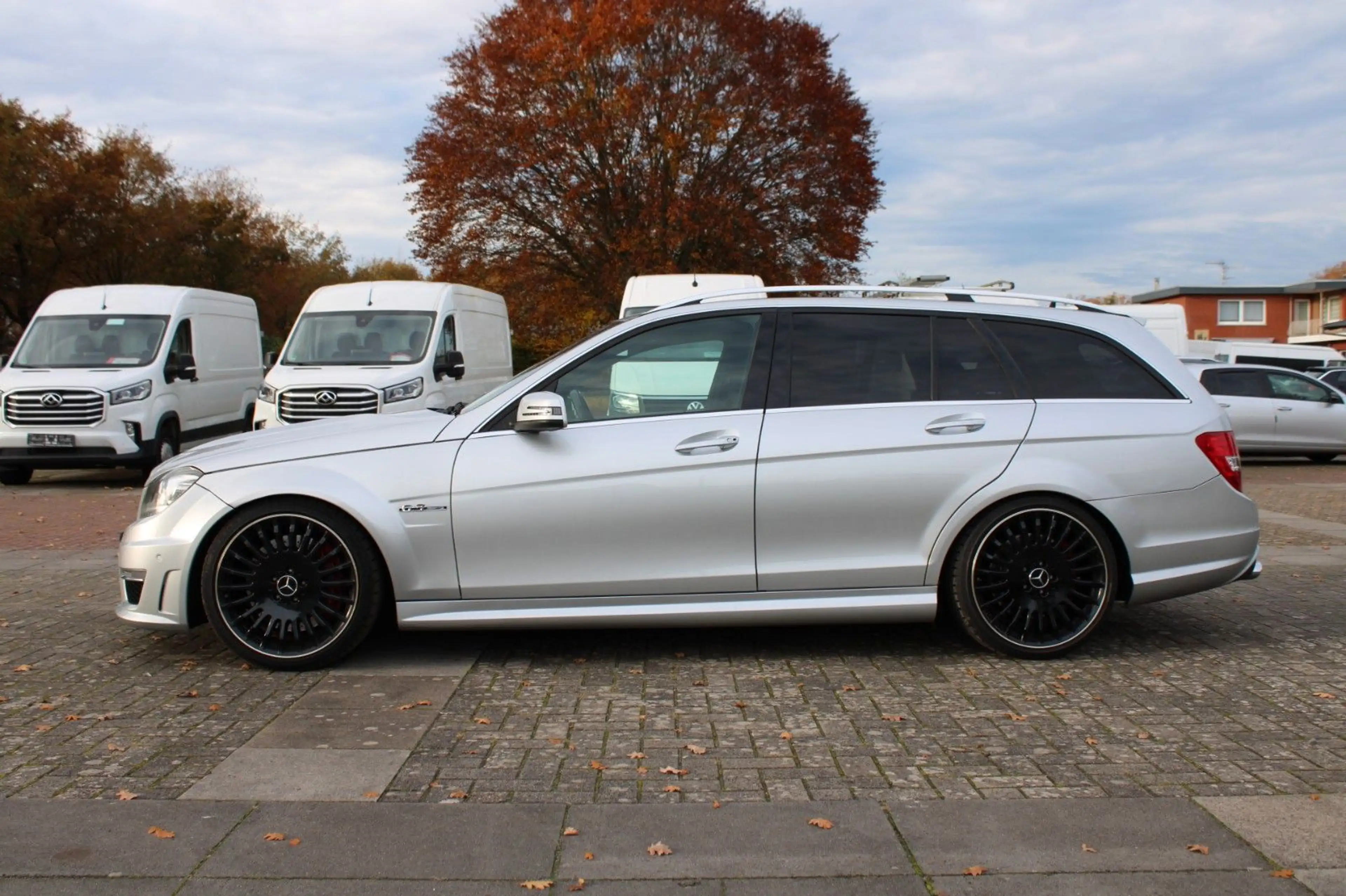 Mercedes-Benz C 63 AMG — photo 5
