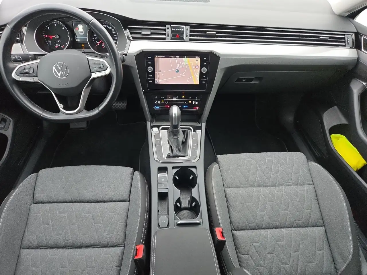Volkswagen Passat Variant Business 2.0 TDI DSG, KAM/ACC/LED 8