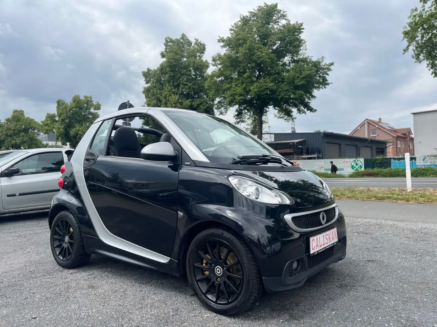 smart forTwo cabrio CDI 40kW*Servo*Navi*PDC Schwarz - 2