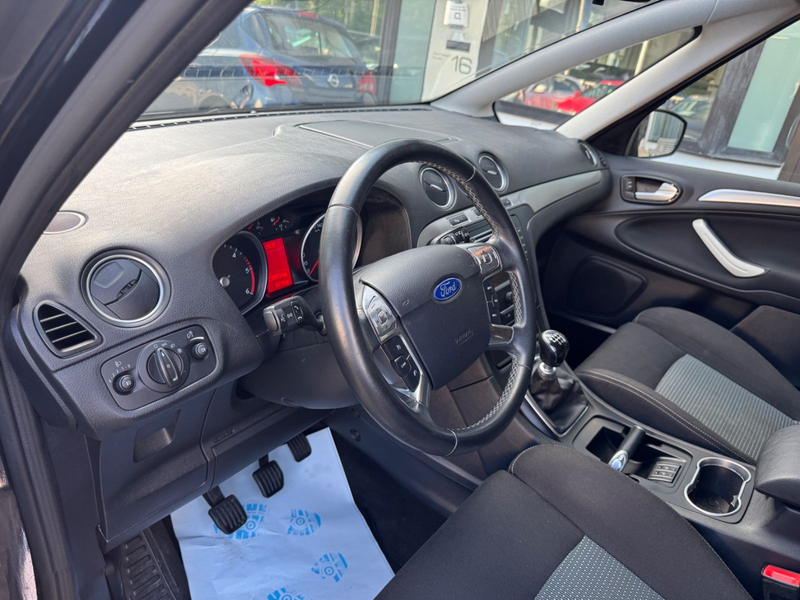Ford S-Max 2.0 TDCi KAT Titanium Tüv neu 2 hand Navi — photo 11