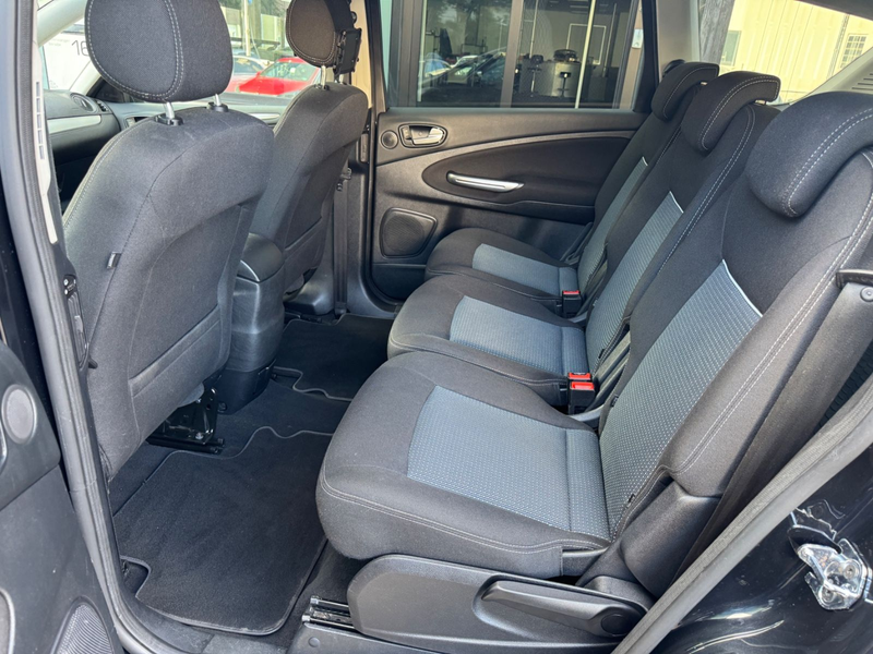 Ford S-Max 2.0 TDCi KAT Titanium Tüv neu 2 hand Navi — photo 18