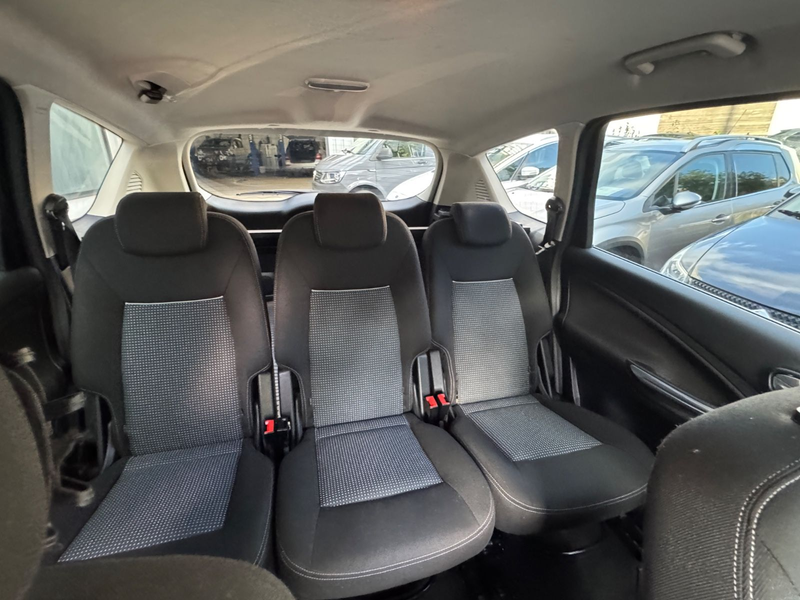 Ford S-Max 2.0 TDCi KAT Titanium Tüv neu 2 hand Navi — photo 22