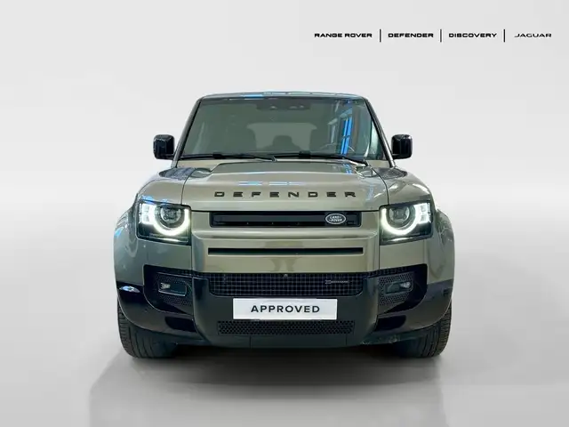 Land Rover Defender view 6