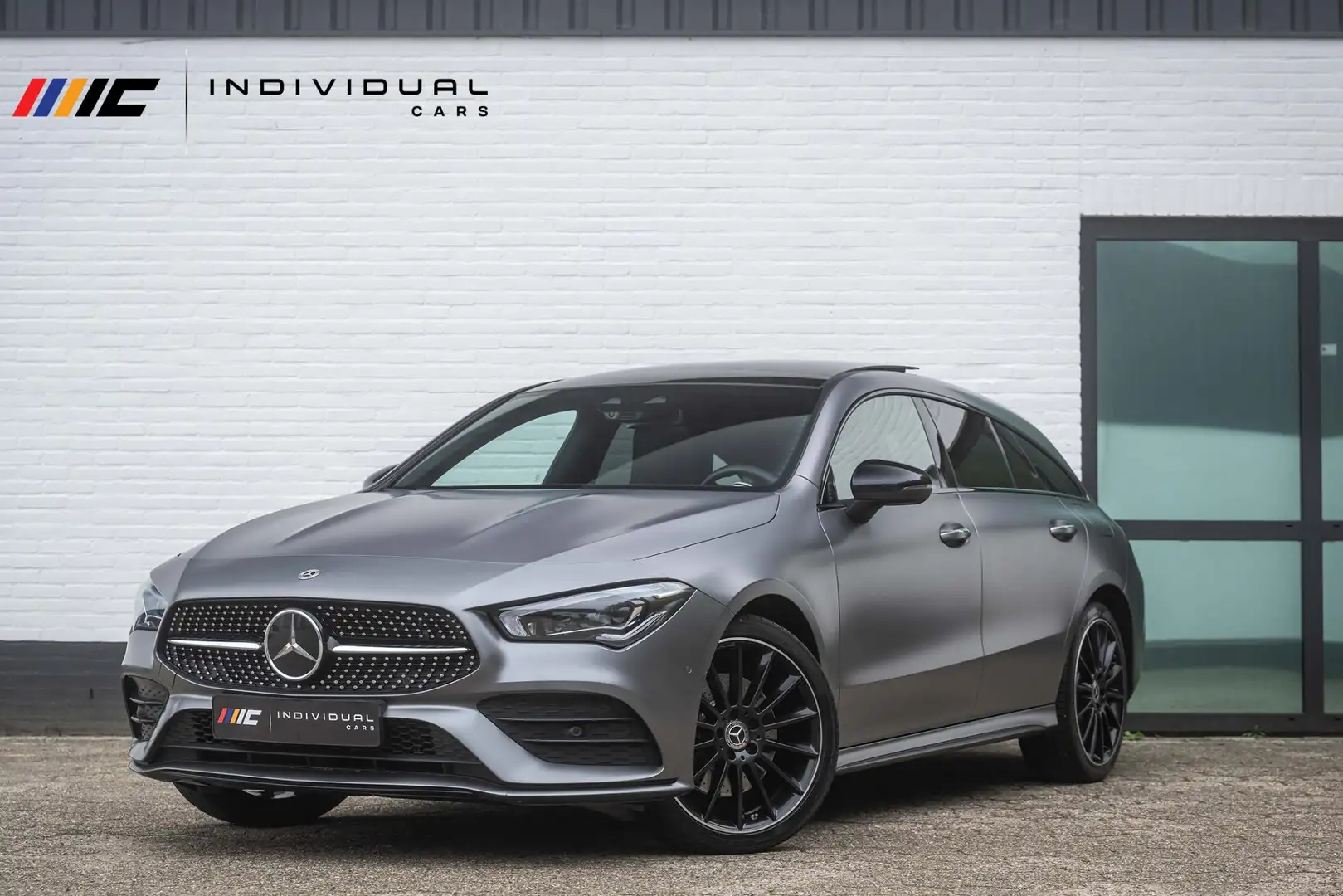 Mercedes-Benz CLA 250 Shooting Brake e AMG ACC HuD Panorama Multibeam MA Gris - 1
